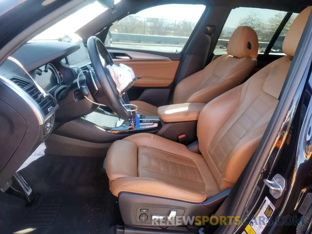 7 Photograph of a damaged car 5UXTR7C5XKLF34323 BMW X3 2019