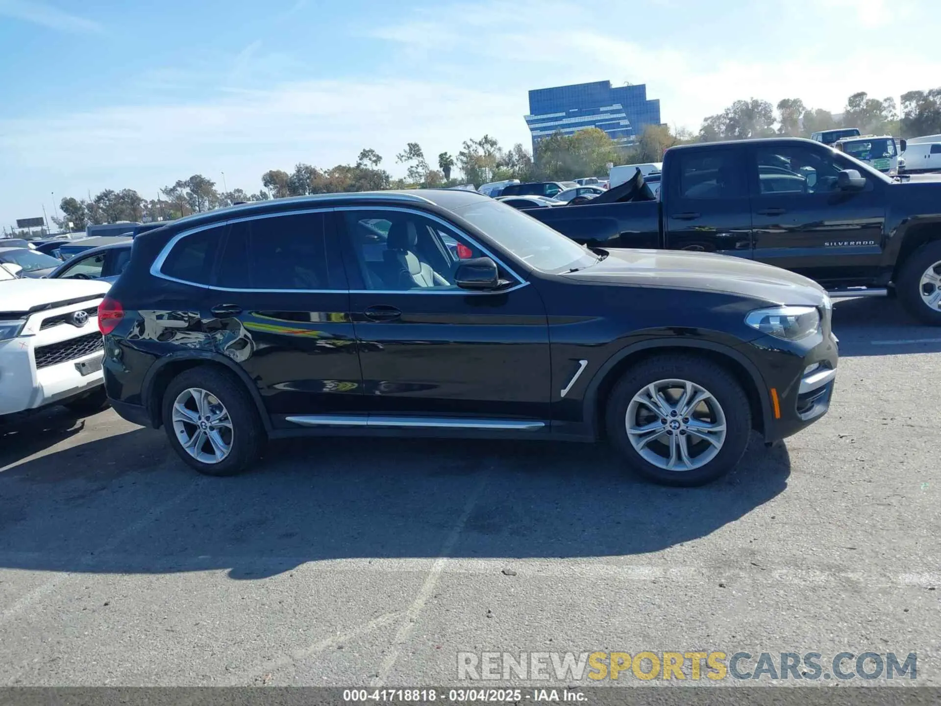 13 Фотография поврежденного автомобиля 5UXTR7C5XKLR51471 BMW X3 2019