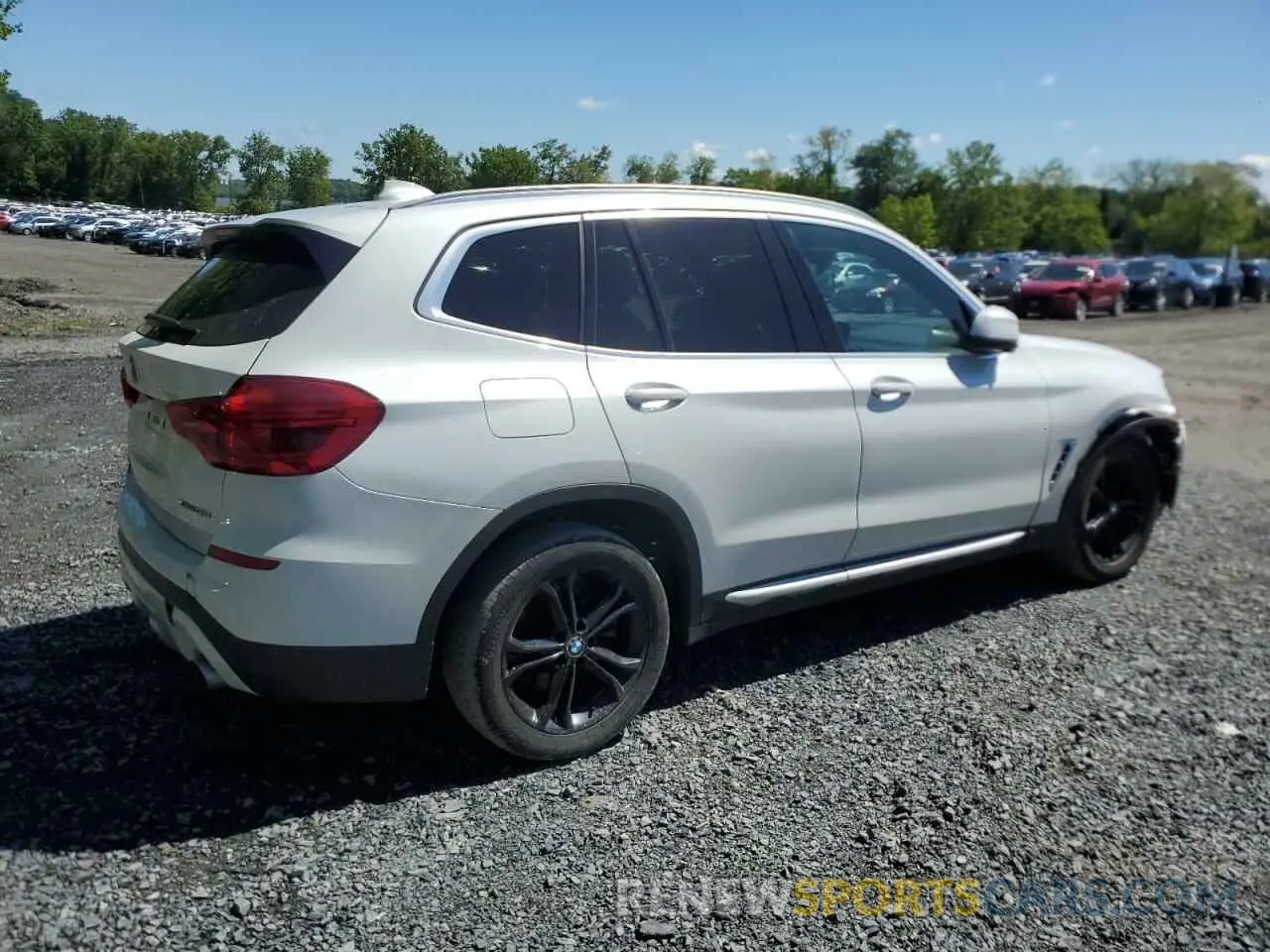 3 Photograph of a damaged car 5UXTR9C50KLD90552 BMW X3 2019