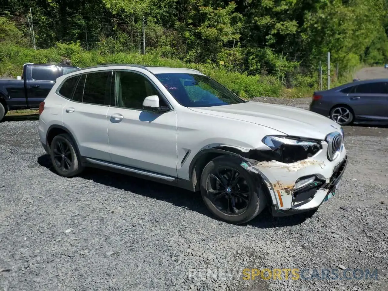 4 Photograph of a damaged car 5UXTR9C50KLD90552 BMW X3 2019