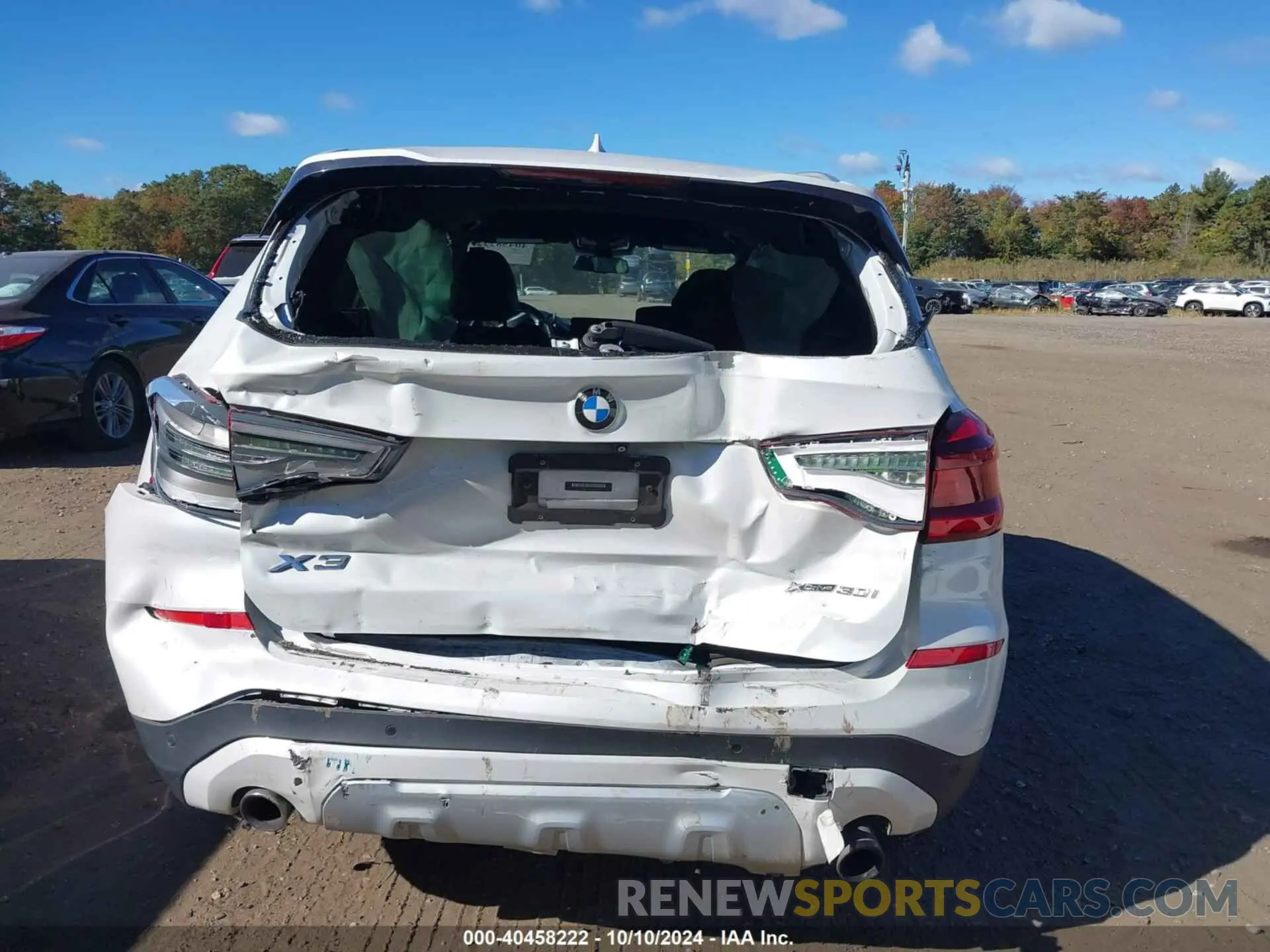 16 Photograph of a damaged car 5UXTR9C50KLE15689 BMW X3 2019