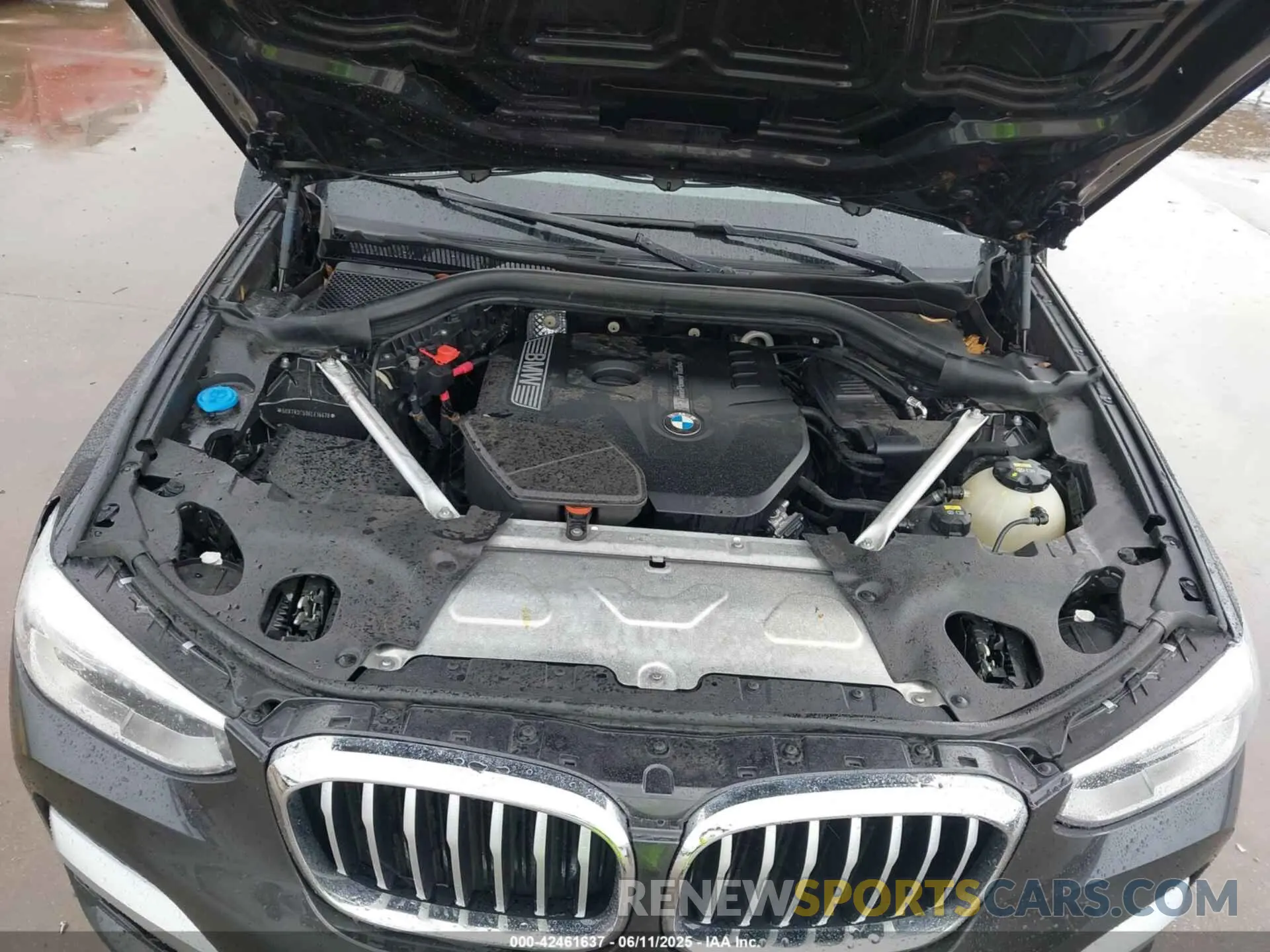 10 Фотография поврежденного автомобиля 5UXTR9C50KLE16678 BMW X3 2019