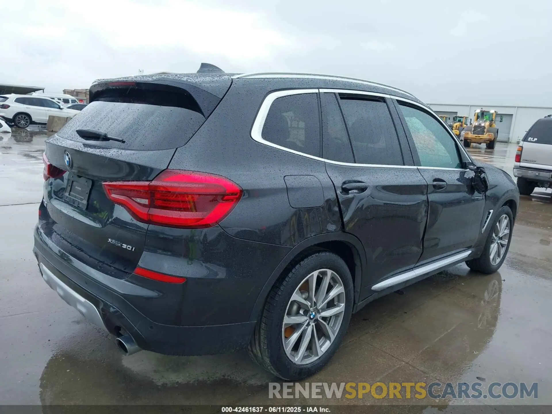 4 Фотография поврежденного автомобиля 5UXTR9C50KLE16678 BMW X3 2019