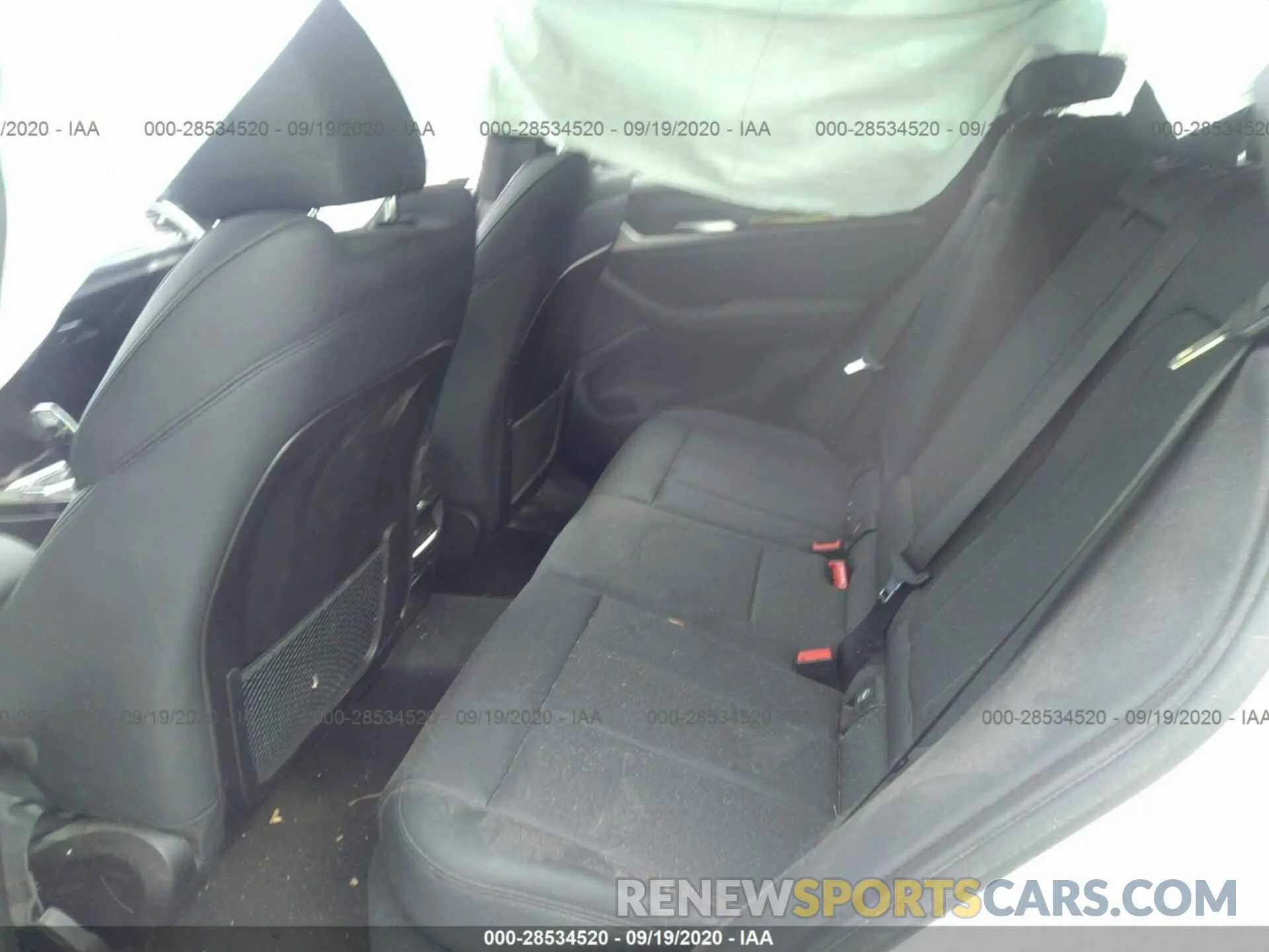 8 Photograph of a damaged car 5UXTR9C50KLE16969 BMW X3 2019