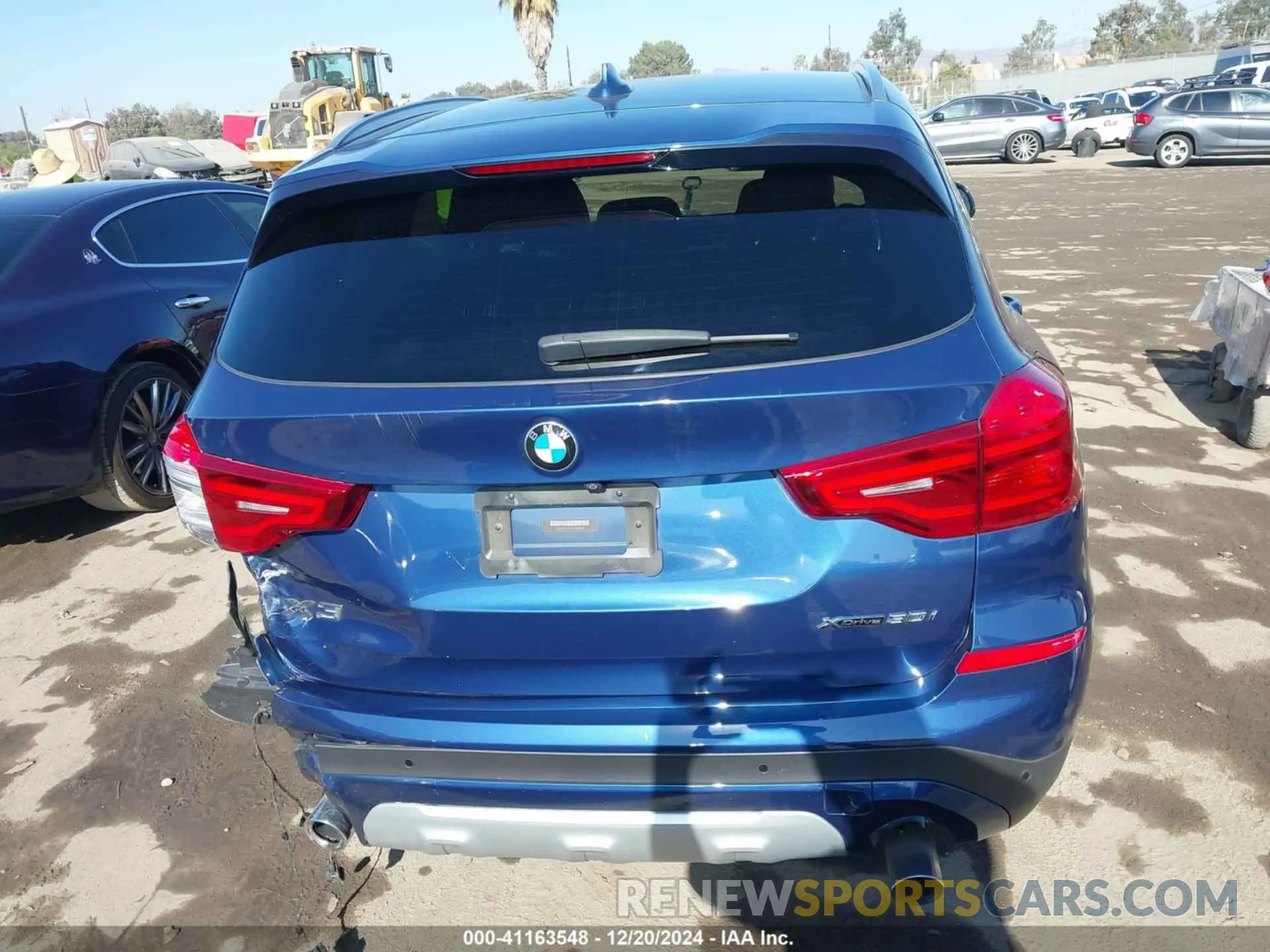 16 Photograph of a damaged car 5UXTR9C50KLR06034 BMW X3 2019