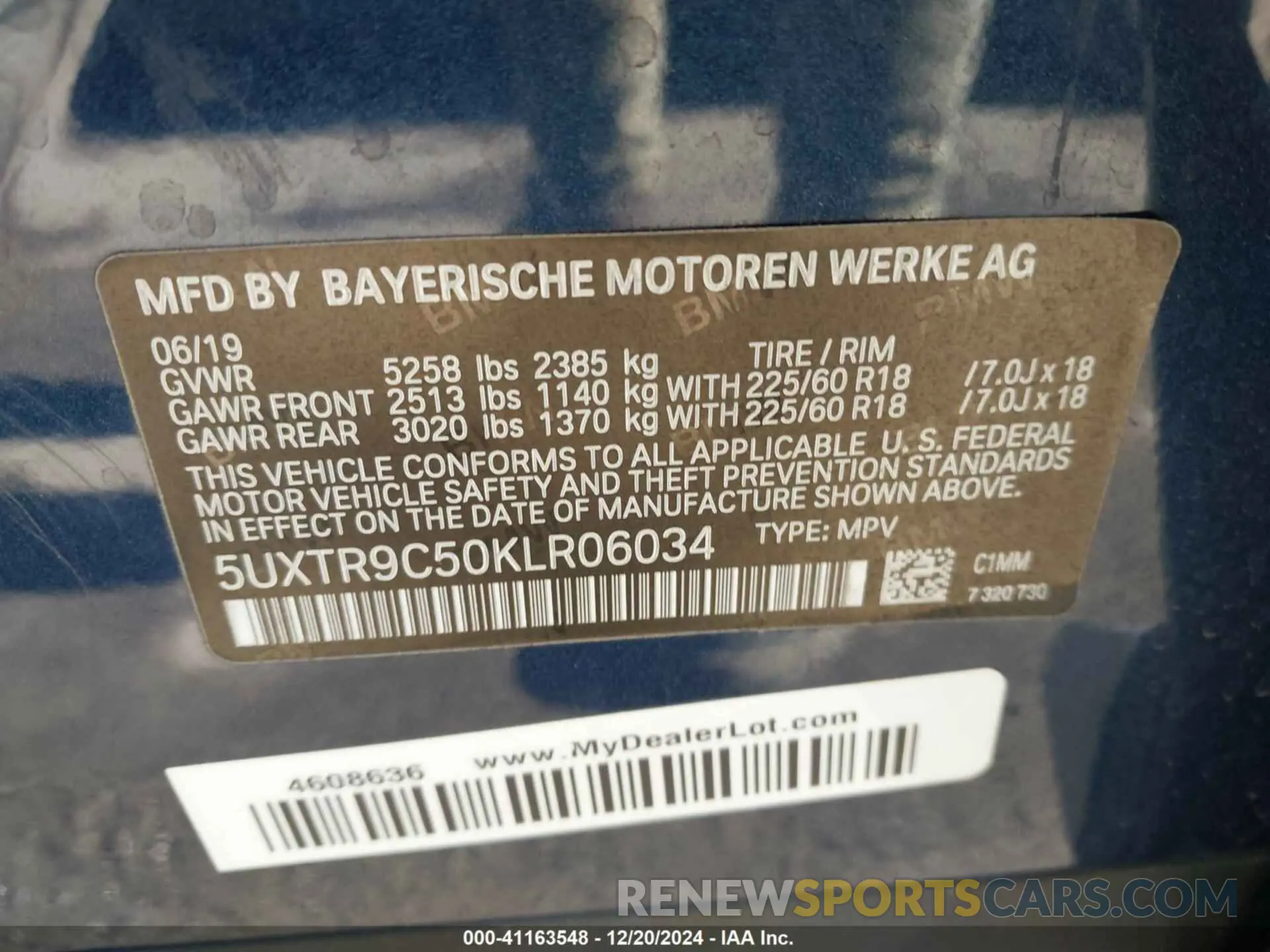 9 Photograph of a damaged car 5UXTR9C50KLR06034 BMW X3 2019