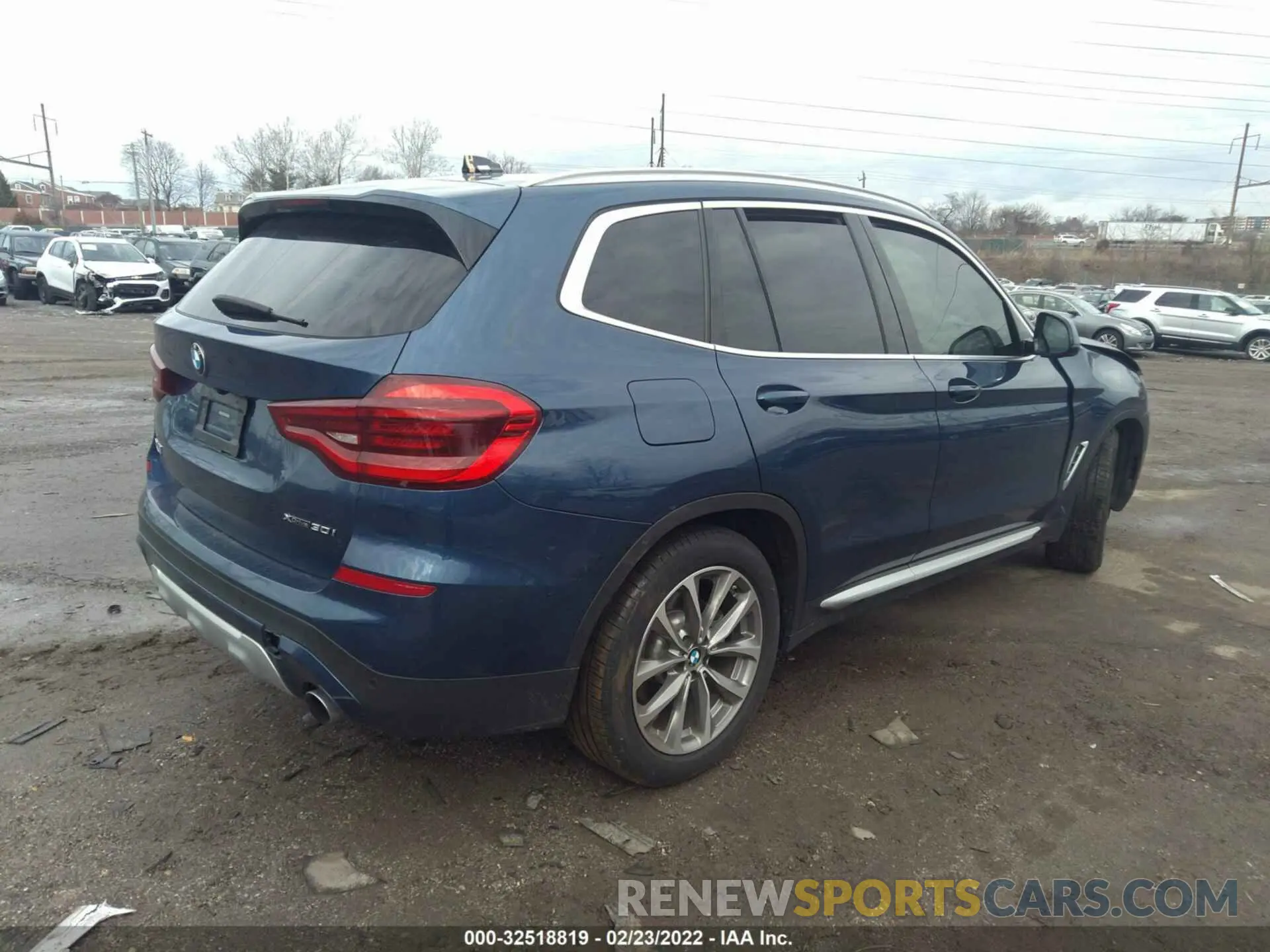 4 Photograph of a damaged car 5UXTR9C50KLR08804 BMW X3 2019