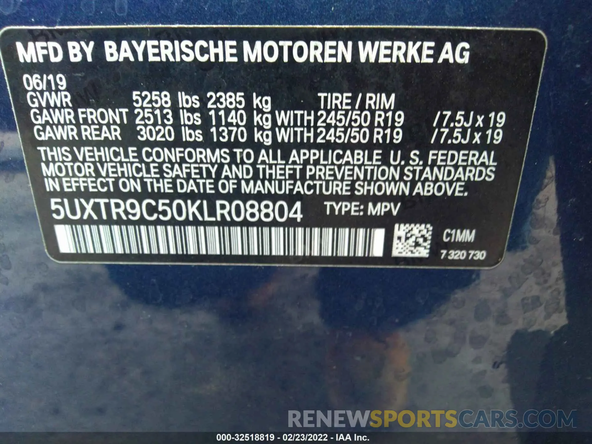 9 Photograph of a damaged car 5UXTR9C50KLR08804 BMW X3 2019