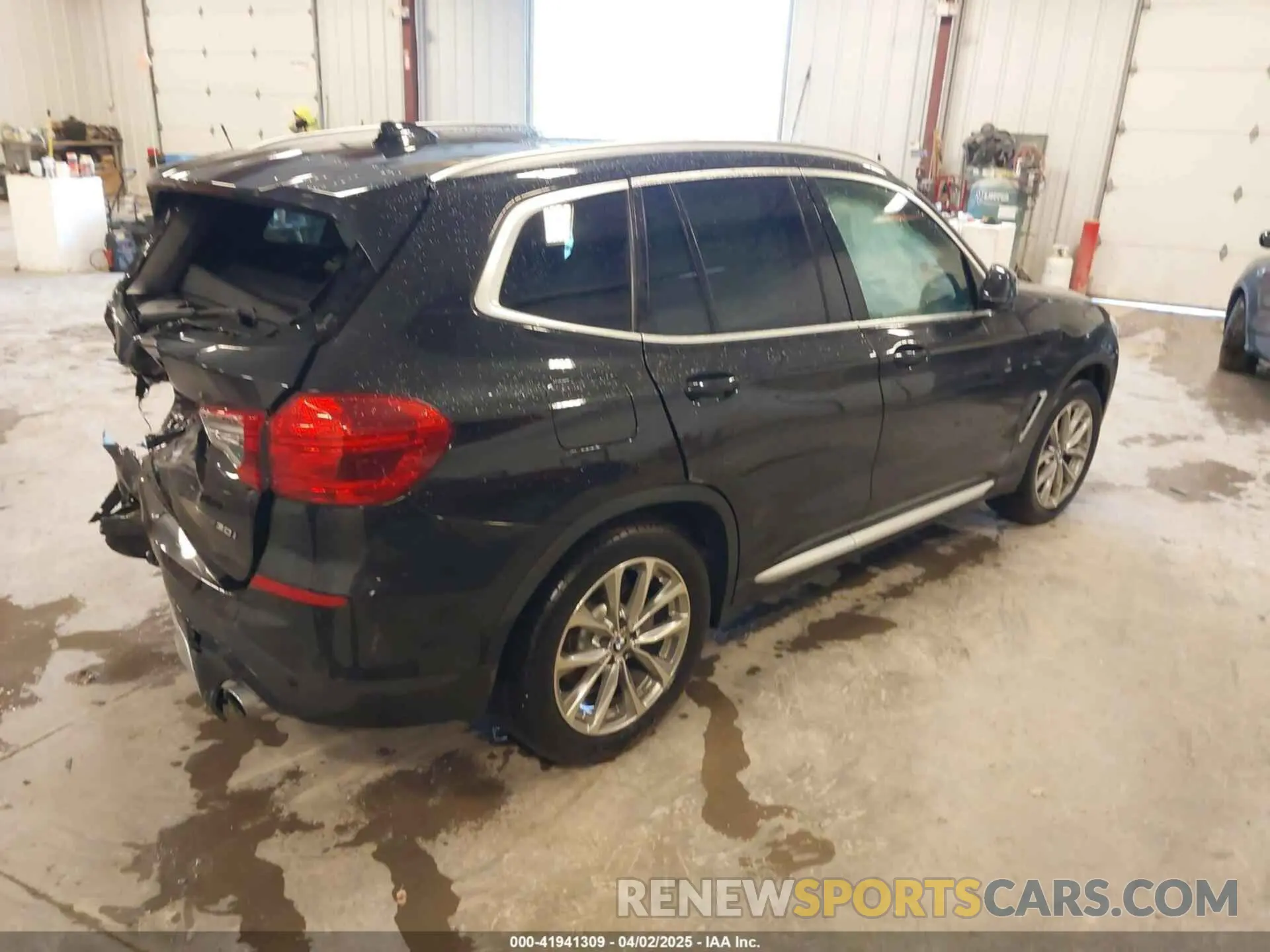 4 Фотография поврежденного автомобиля 5UXTR9C51KLE15877 BMW X3 2019
