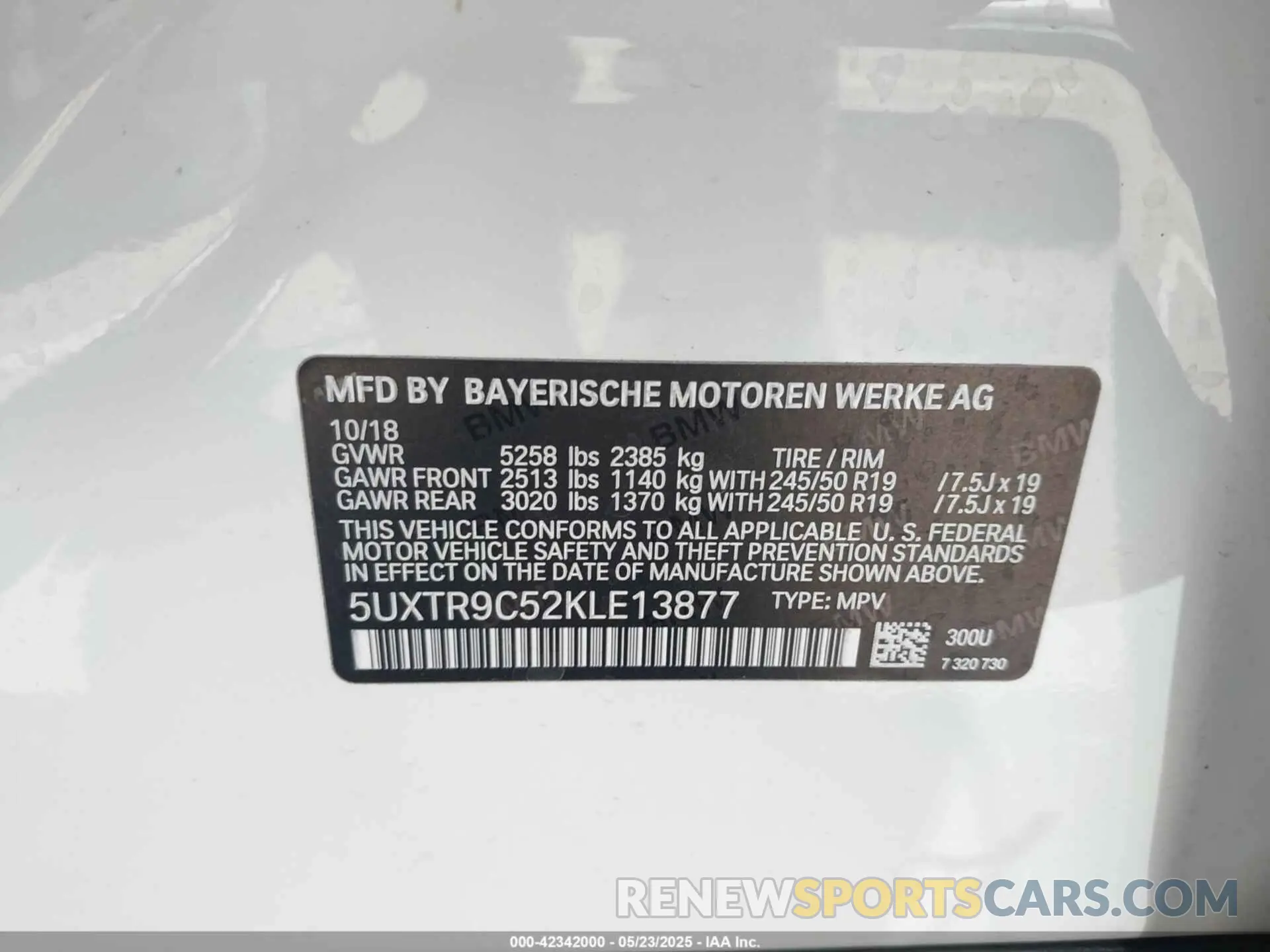 9 Photograph of a damaged car 5UXTR9C52KLE13877 BMW X3 2019