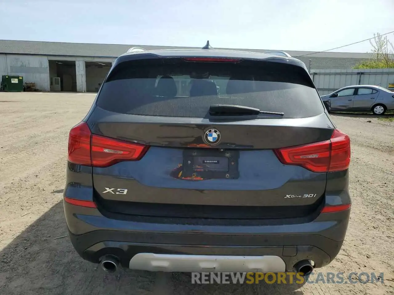 6 Photograph of a damaged car 5UXTR9C52KLE18111 BMW X3 2019