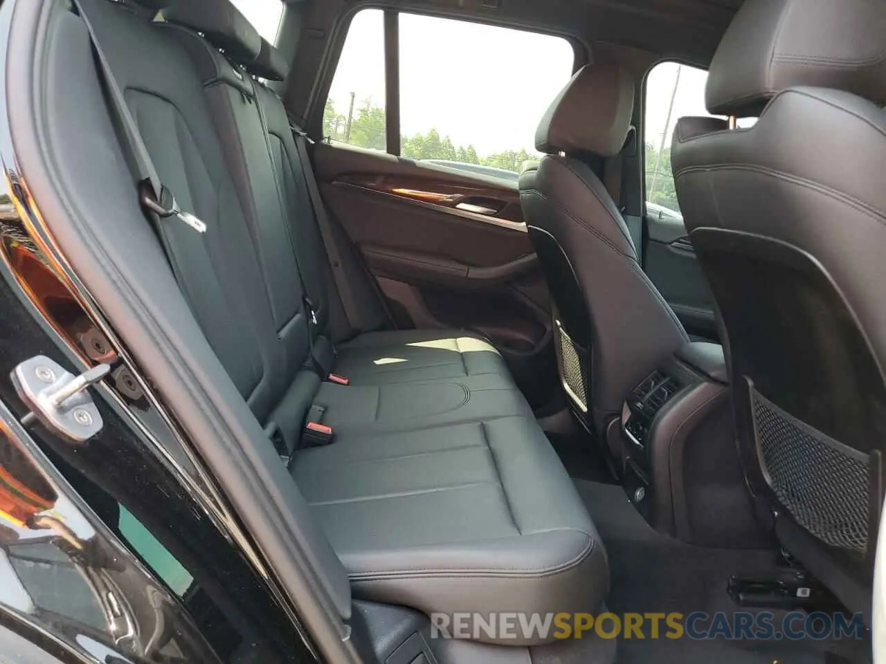 11 Photograph of a damaged car 5UXTR9C53KLD93266 BMW X3 2019