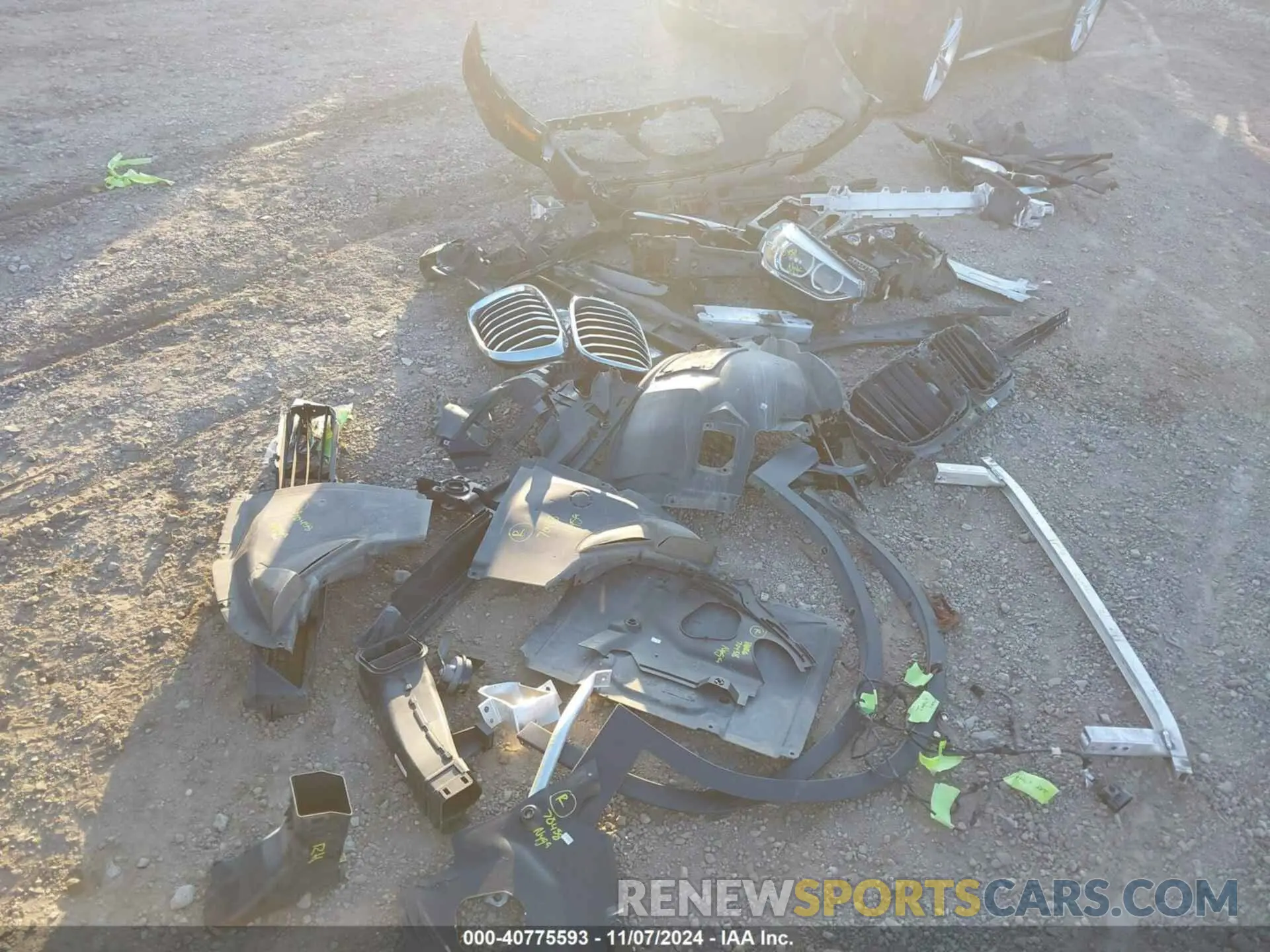 12 Photograph of a damaged car 5UXTR9C53KLD93834 BMW X3 2019