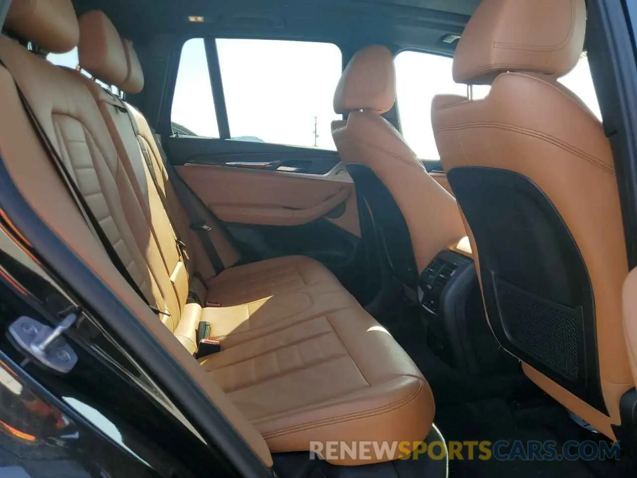 11 Photograph of a damaged car 5UXTR9C53KLP81188 BMW X3 2019