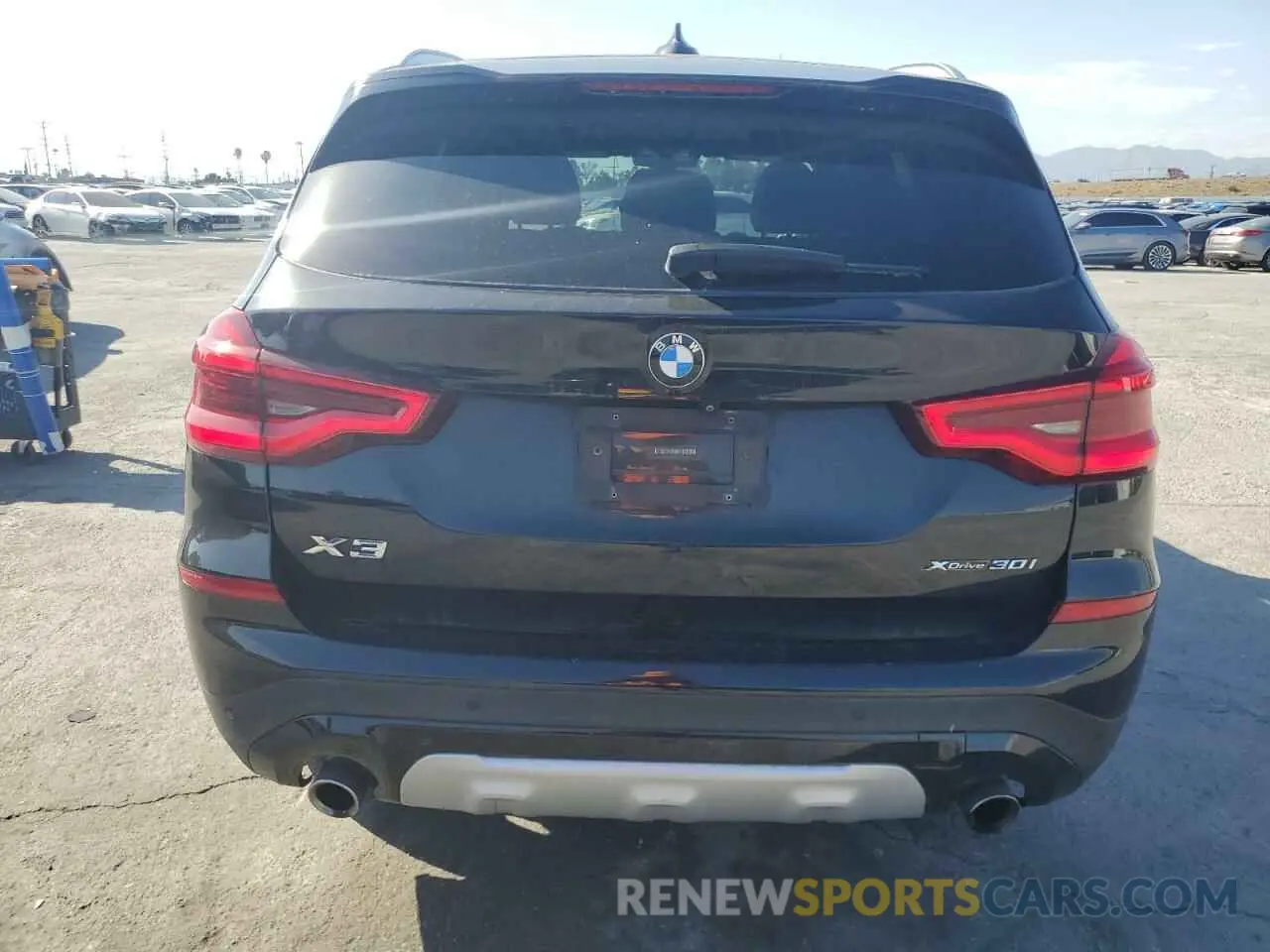 6 Photograph of a damaged car 5UXTR9C53KLP81188 BMW X3 2019