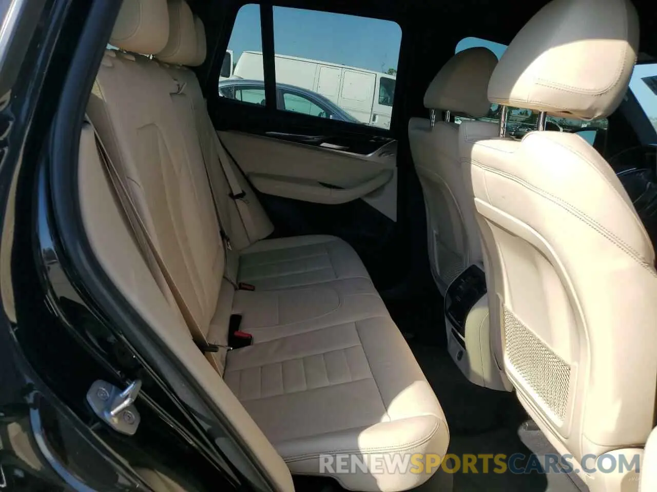 11 Photograph of a damaged car 5UXTR9C53KLP82843 BMW X3 2019