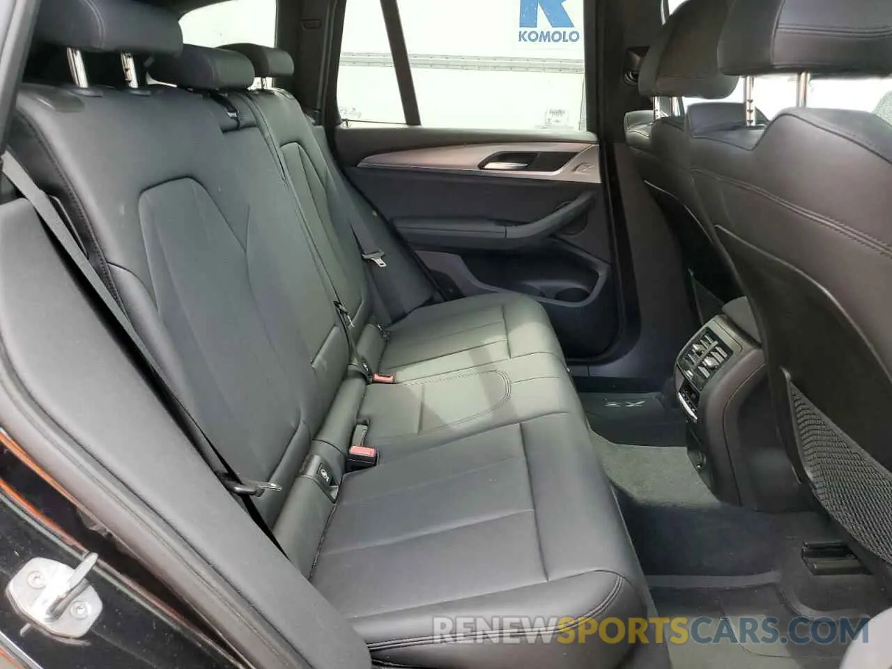 11 Photograph of a damaged car 5UXTR9C54KLE18272 BMW X3 2019