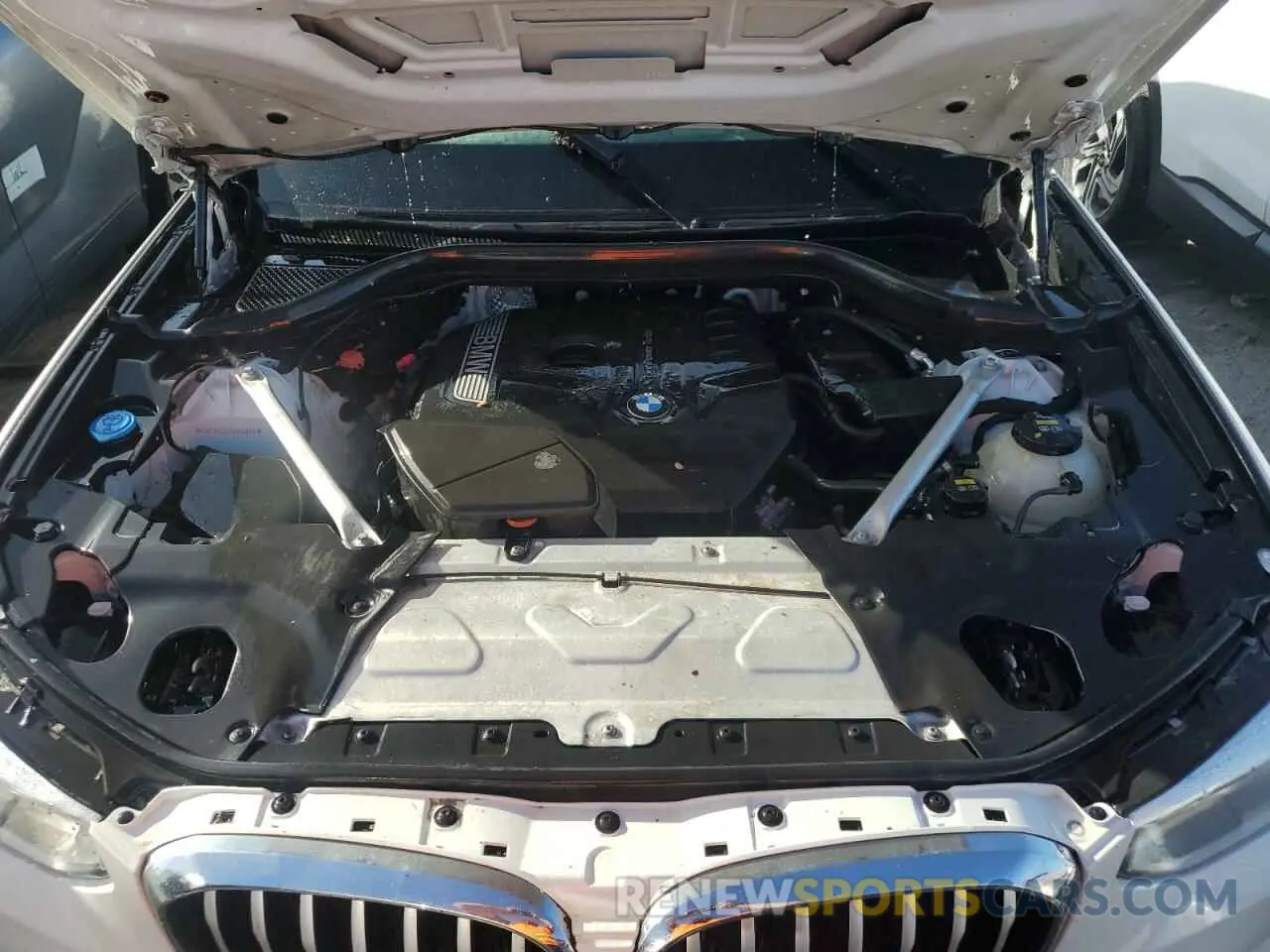 12 Photograph of a damaged car 5UXTR9C55KLP80835 BMW X3 2019