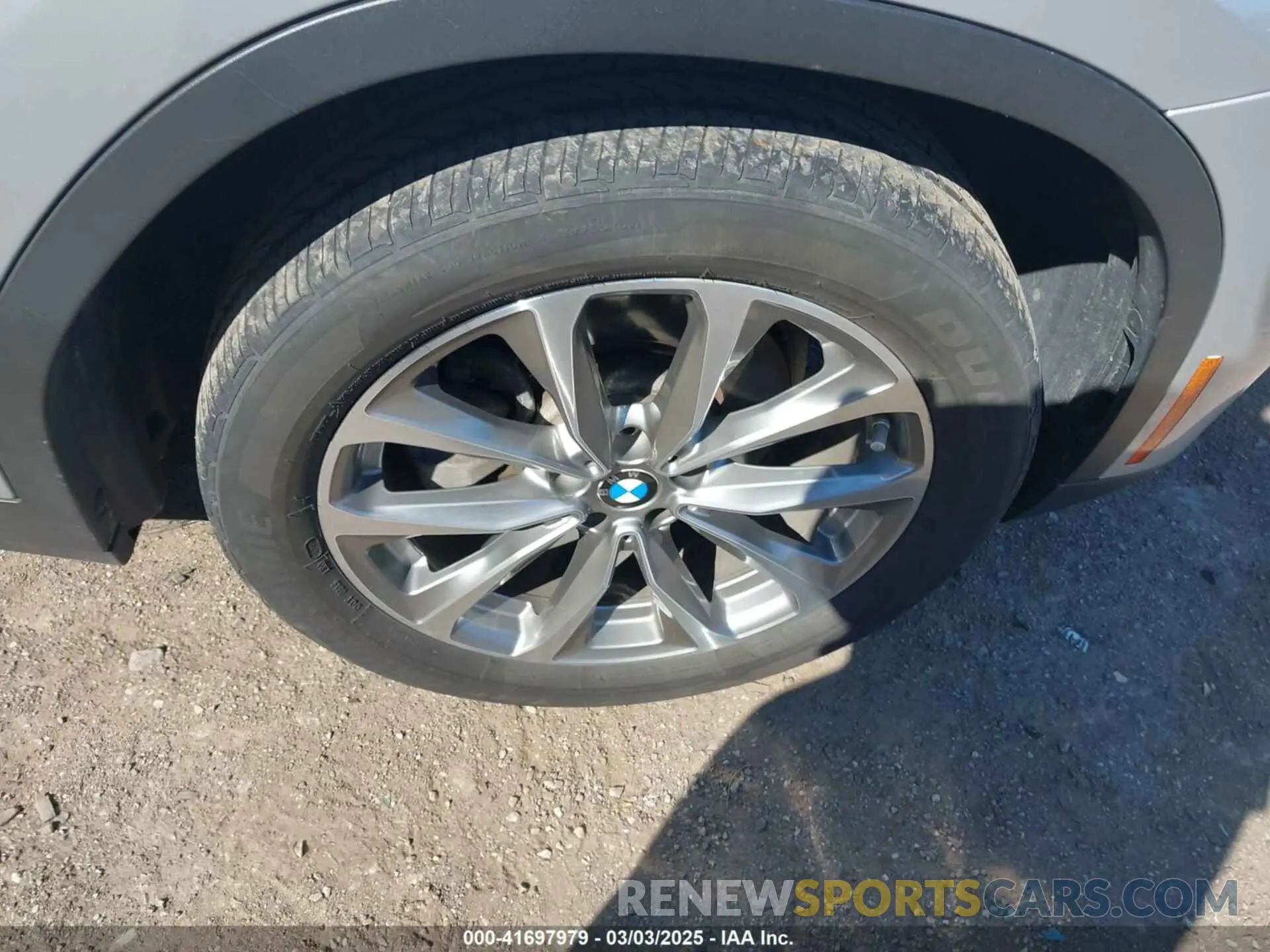 12 Фотография поврежденного автомобиля 5UXTR9C55KLP84948 BMW X3 2019