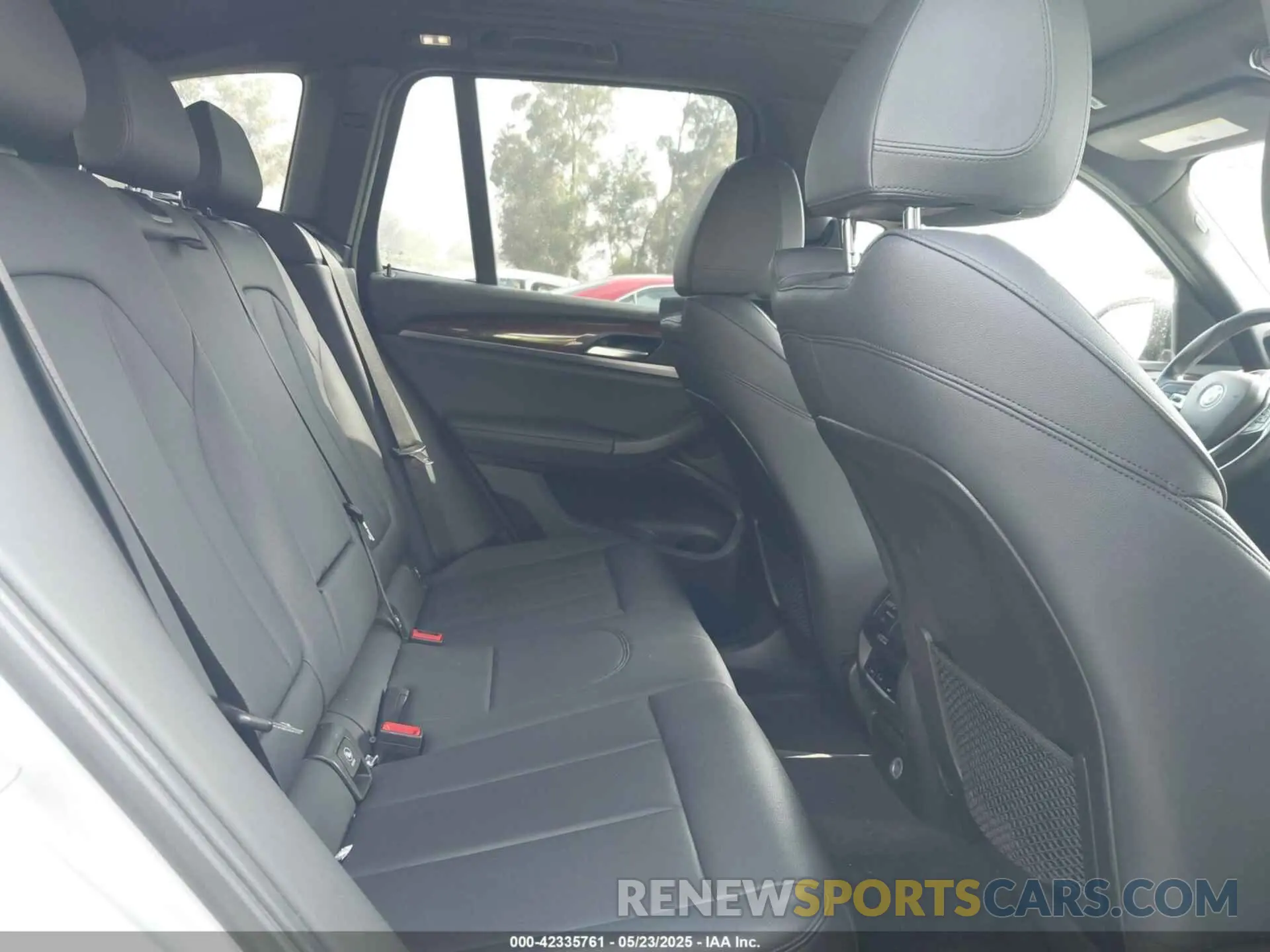 8 Photograph of a damaged car 5UXTR9C55KLP91754 BMW X3 2019