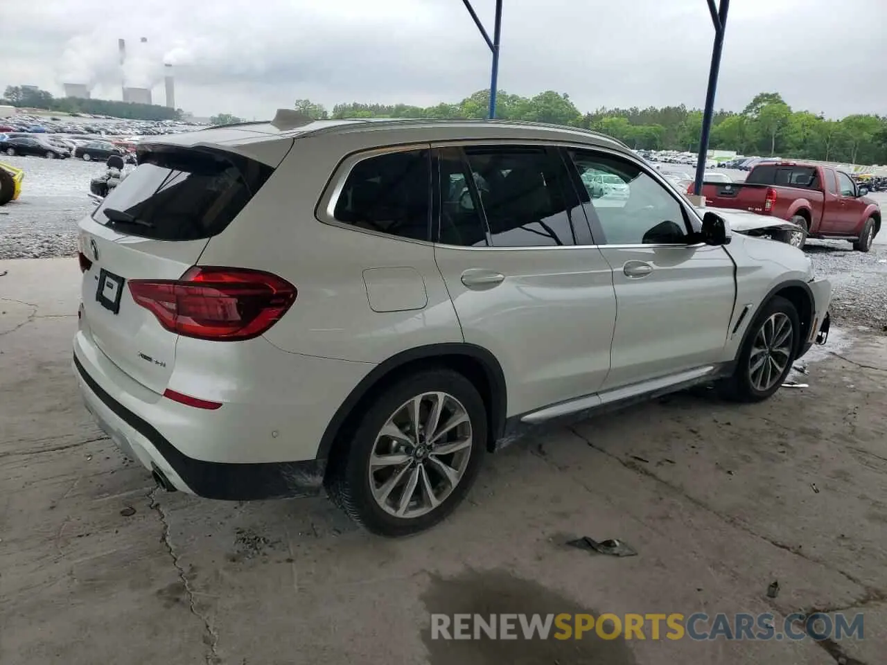 3 Photograph of a damaged car 5UXTR9C55KLP95609 BMW X3 2019