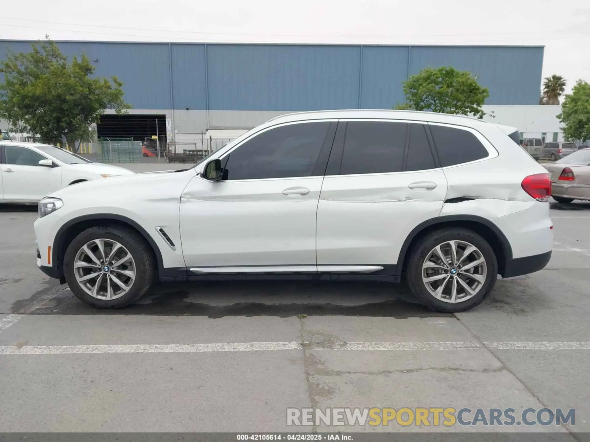 13 Фотография поврежденного автомобиля 5UXTR9C55KLR07275 BMW X3 2019