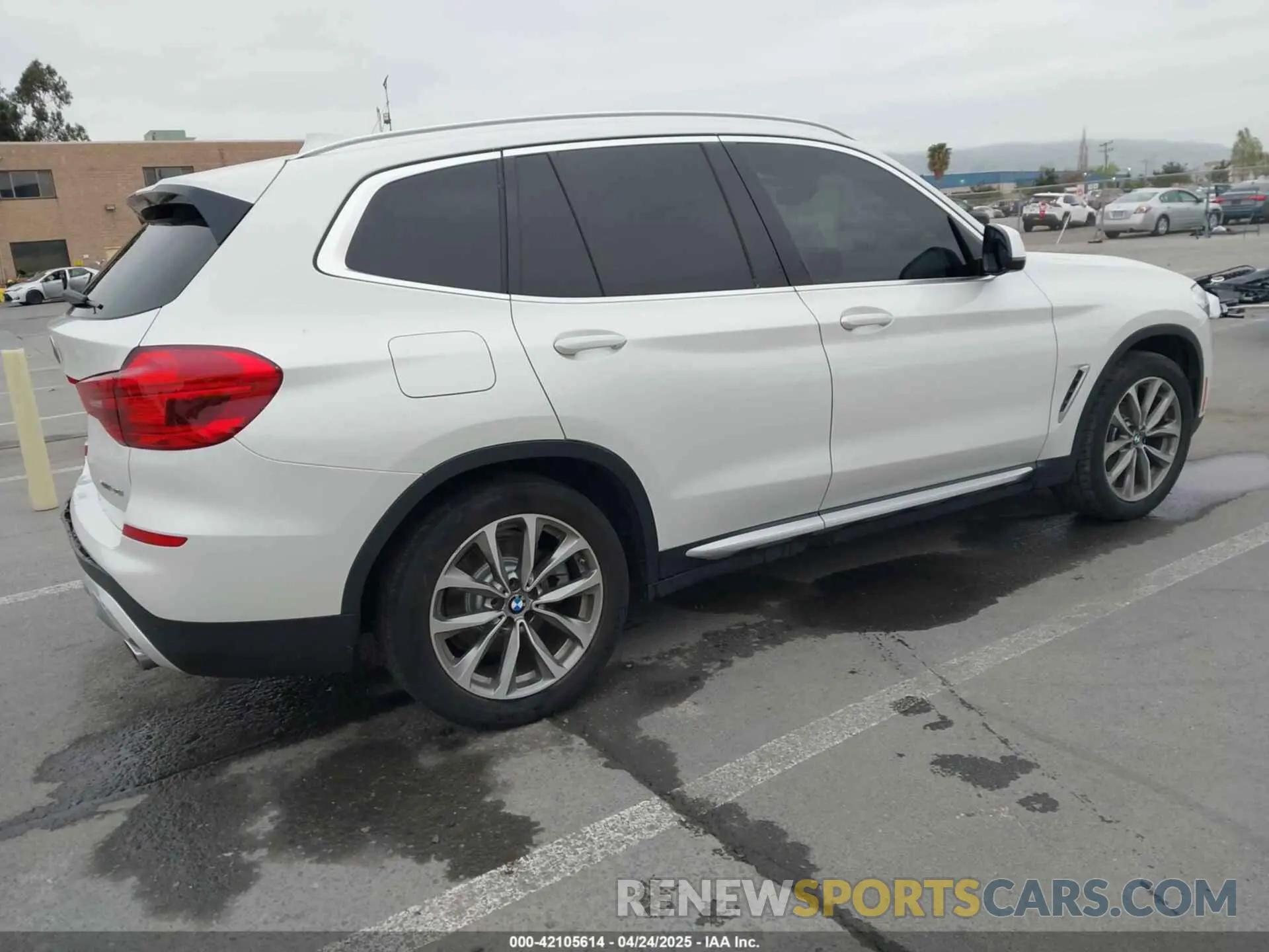 4 Фотография поврежденного автомобиля 5UXTR9C55KLR07275 BMW X3 2019