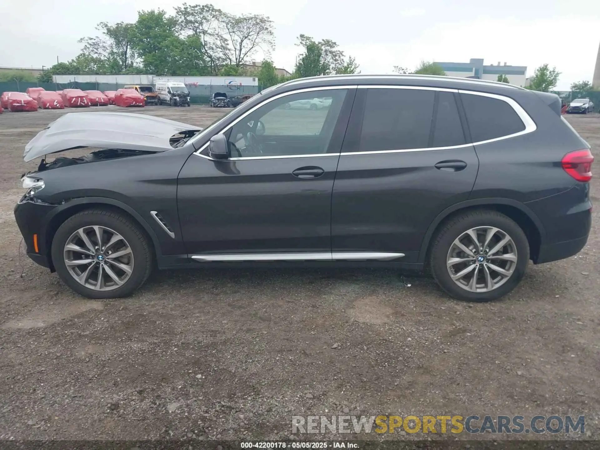 14 Photograph of a damaged car 5UXTR9C56KLD92631 BMW X3 2019