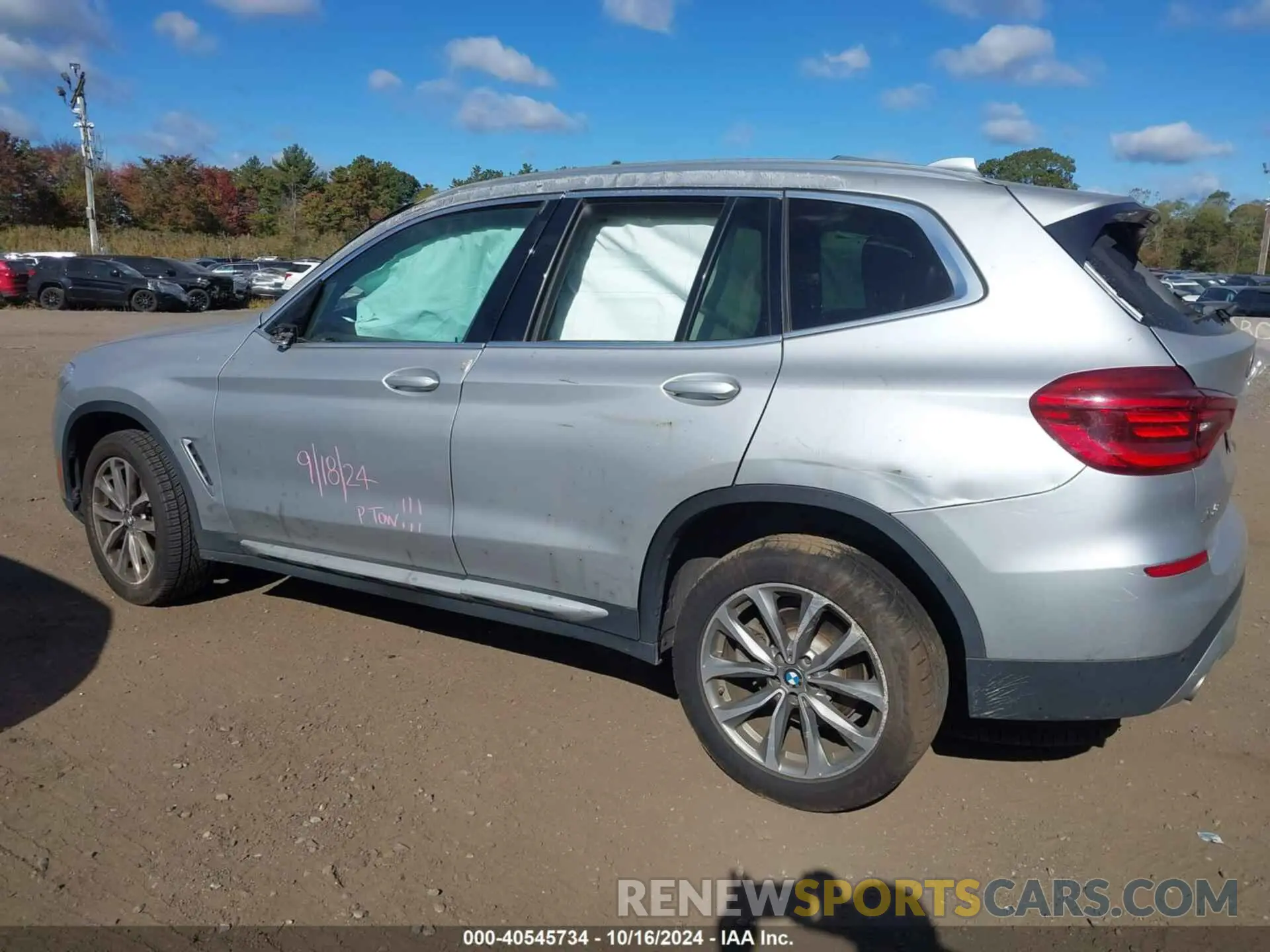 14 Photograph of a damaged car 5UXTR9C56KLE12778 BMW X3 2019