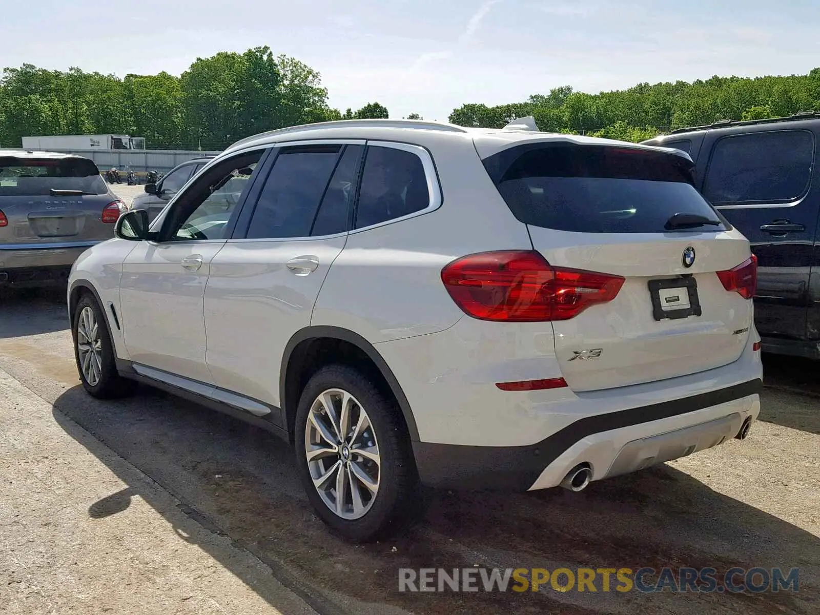 3 Photograph of a damaged car 5UXTR9C56KLE15650 BMW X3 2019