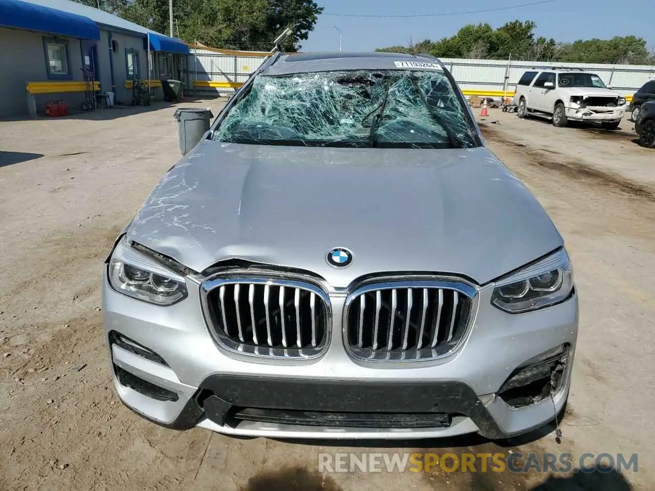 5 Photograph of a damaged car 5UXTR9C56KLP89544 BMW X3 2019