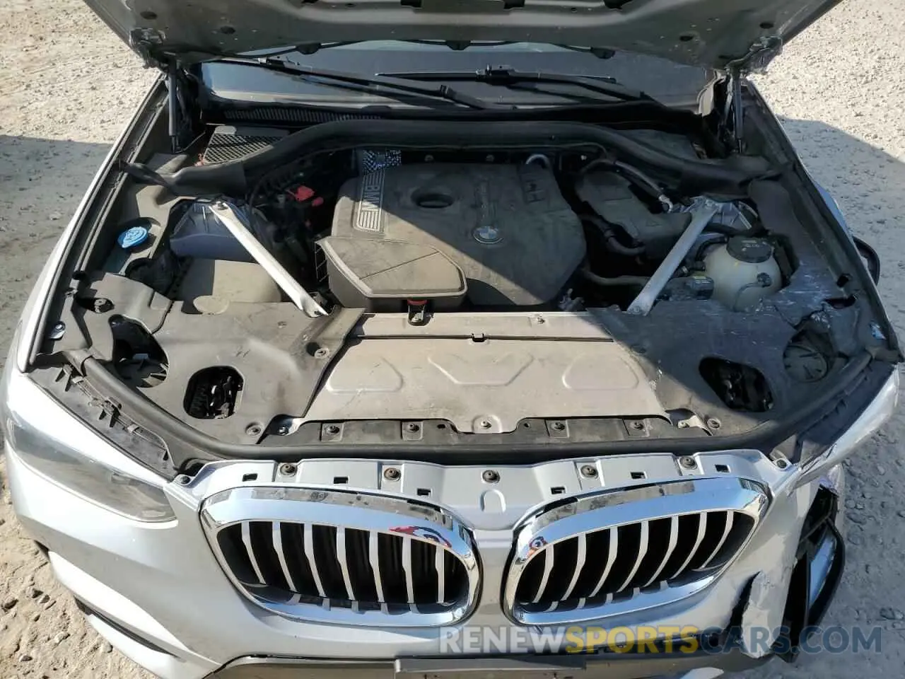 12 Photograph of a damaged car 5UXTR9C56KLP89947 BMW X3 2019