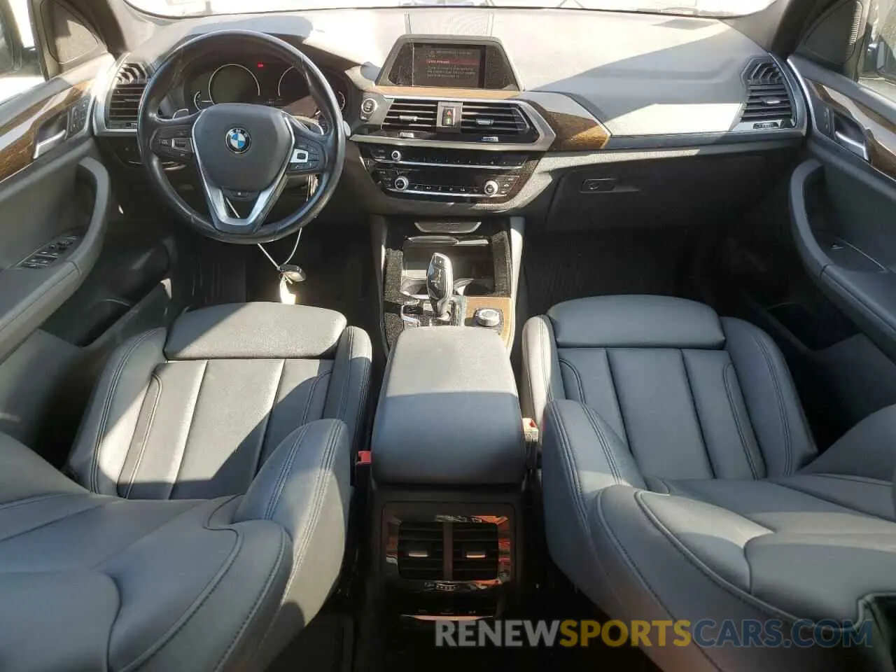 8 Photograph of a damaged car 5UXTR9C56KLP89947 BMW X3 2019