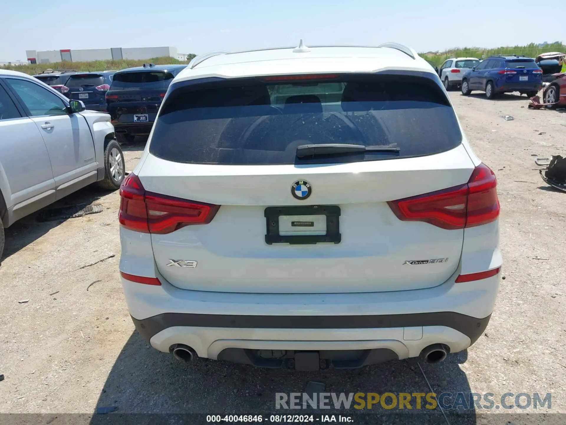 16 Photograph of a damaged car 5UXTR9C56KLR03574 BMW X3 2019