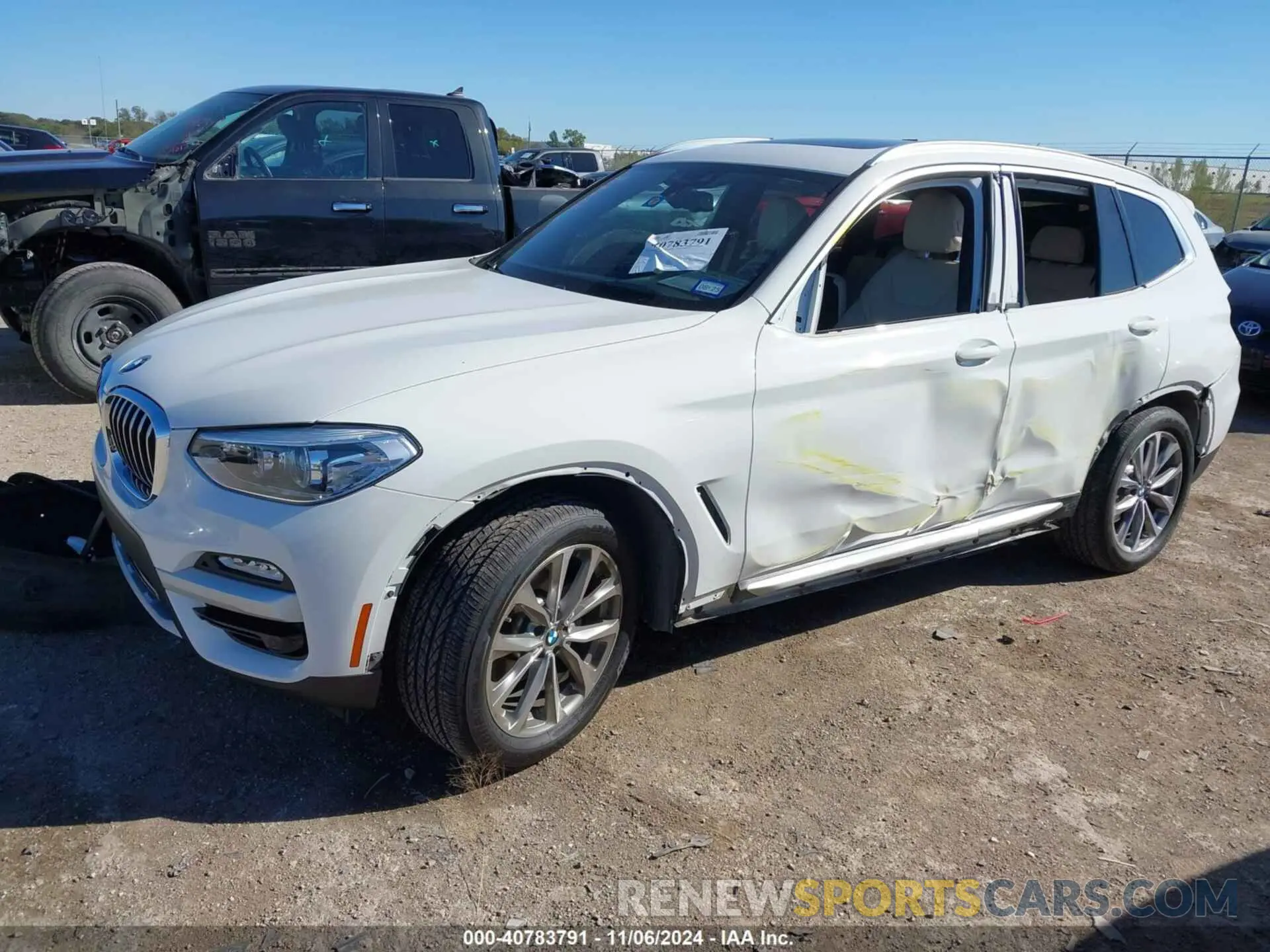 2 Photograph of a damaged car 5UXTR9C56KLR10184 BMW X3 2019