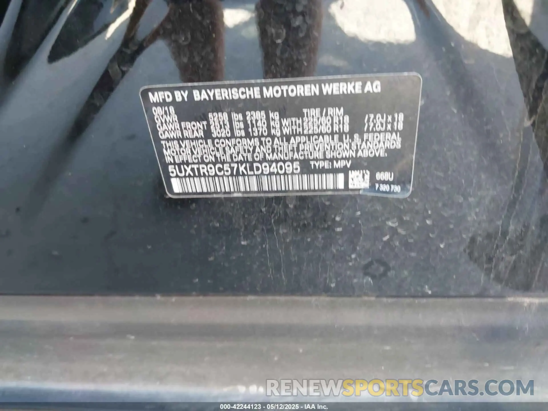 9 Фотография поврежденного автомобиля 5UXTR9C57KLD94095 BMW X3 2019