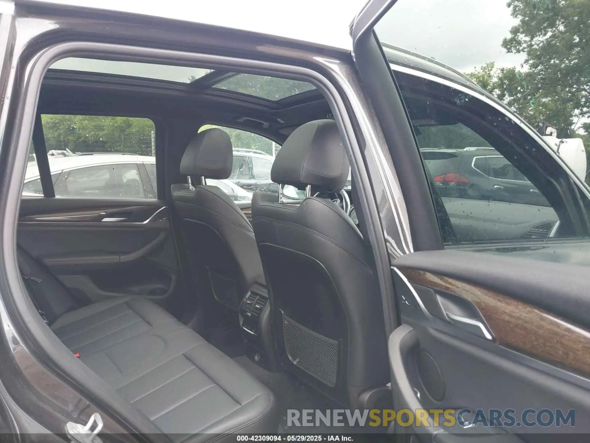 8 Фотография поврежденного автомобиля 5UXTR9C57KLD96770 BMW X3 2019