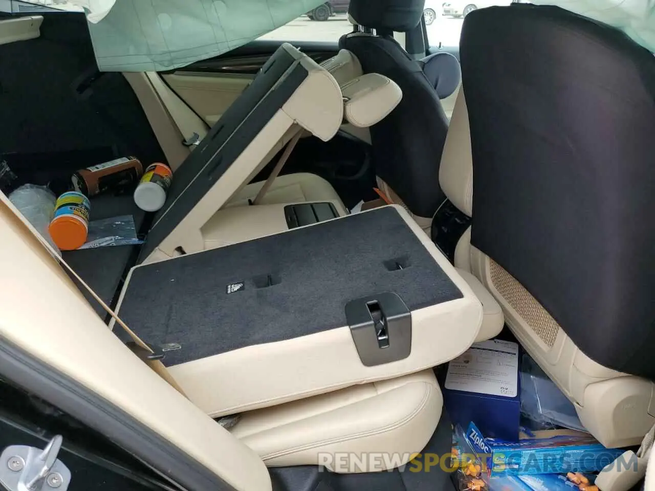 11 Photograph of a damaged car 5UXTR9C57KLE14152 BMW X3 2019