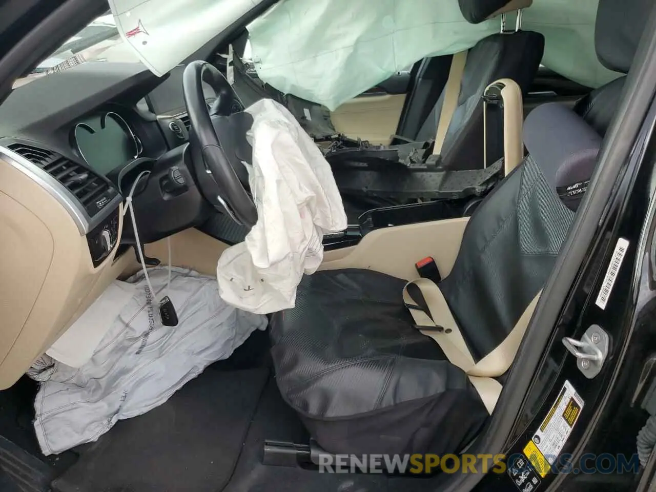 7 Photograph of a damaged car 5UXTR9C57KLE14152 BMW X3 2019