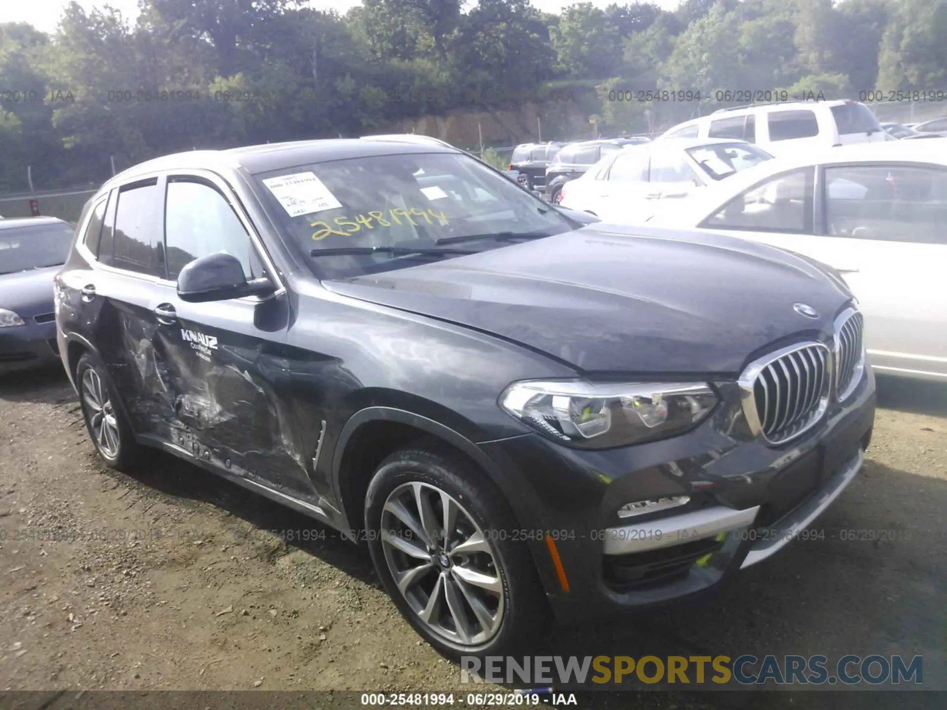 1 Photograph of a damaged car 5UXTR9C57KLE18041 BMW X3 2019