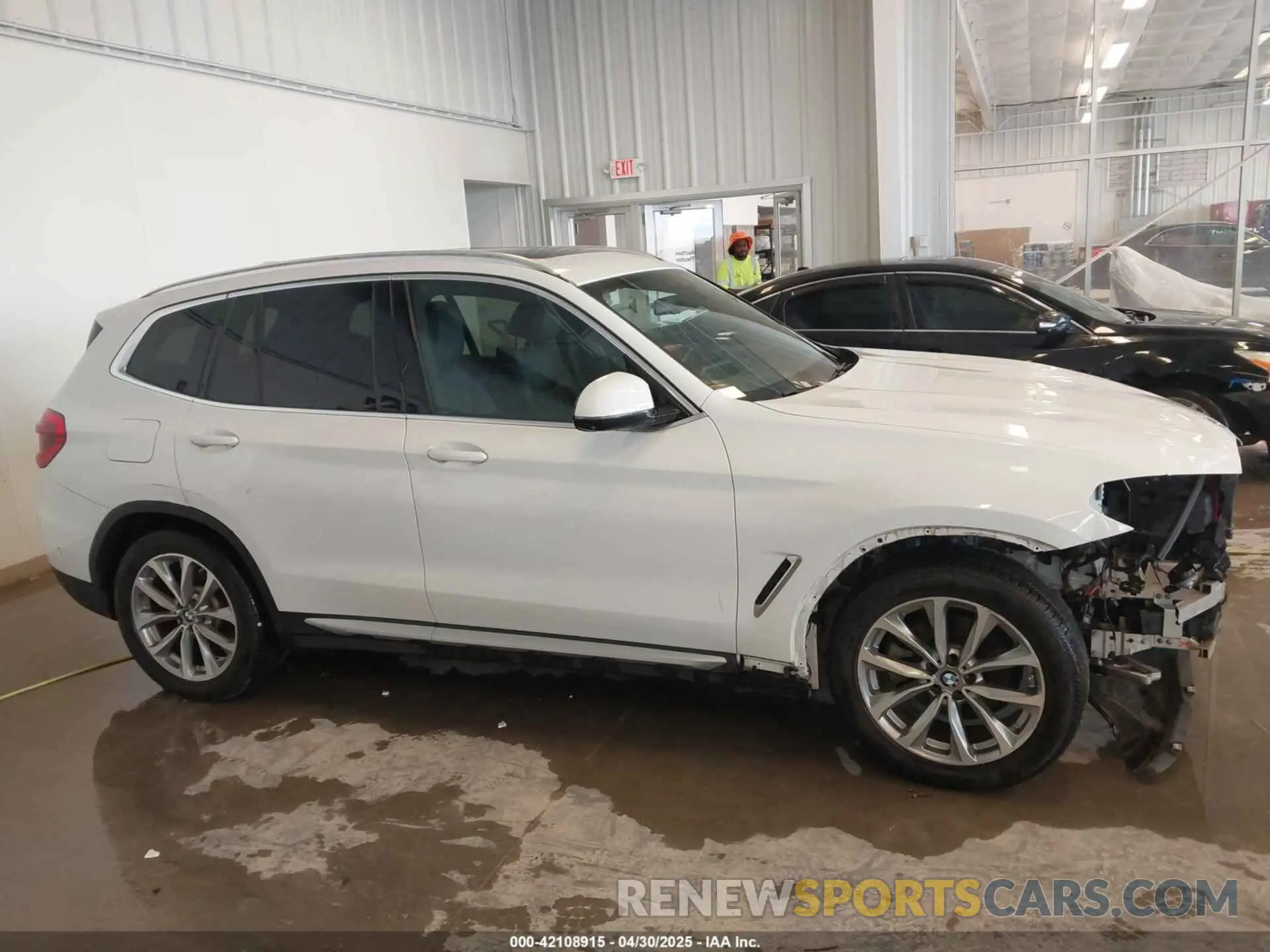 14 Photograph of a damaged car 5UXTR9C57KLP85888 BMW X3 2019