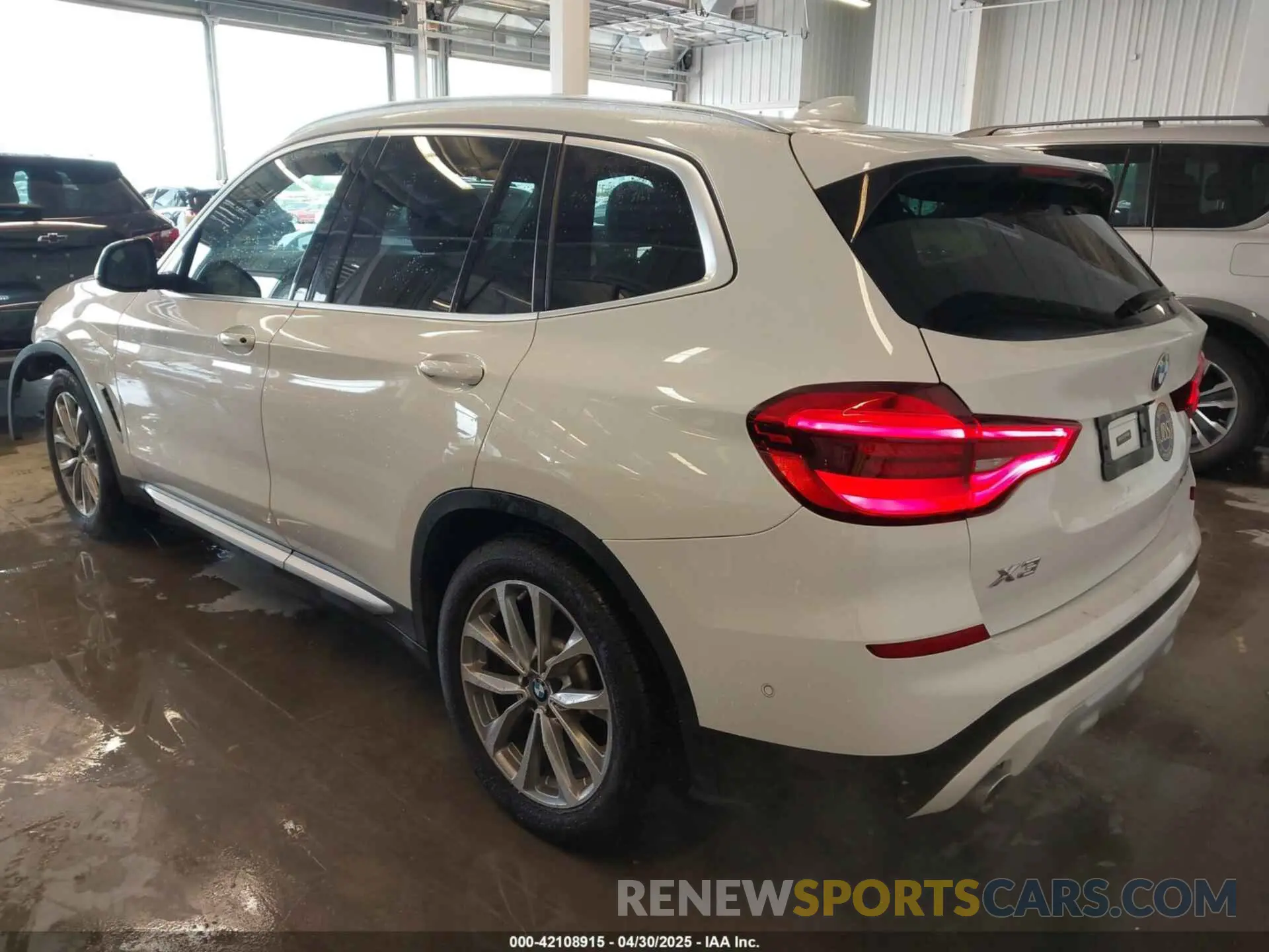 3 Photograph of a damaged car 5UXTR9C57KLP85888 BMW X3 2019
