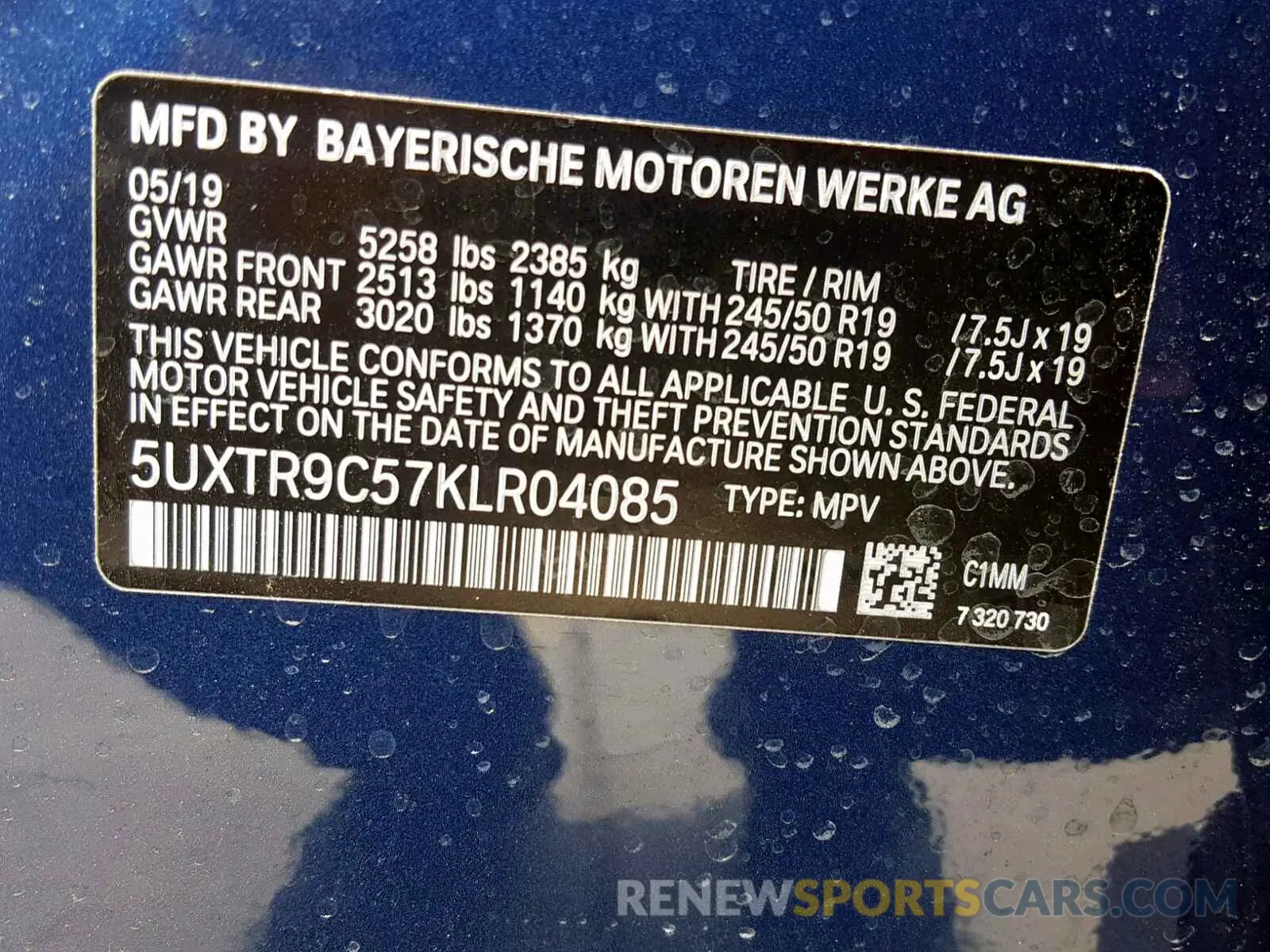 10 Photograph of a damaged car 5UXTR9C57KLR04085 BMW X3 2019