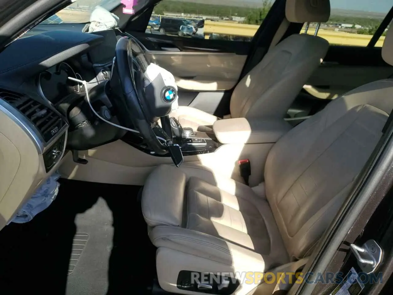 7 Фотография поврежденного автомобиля 5UXTR9C57KLR09528 BMW X3 2019