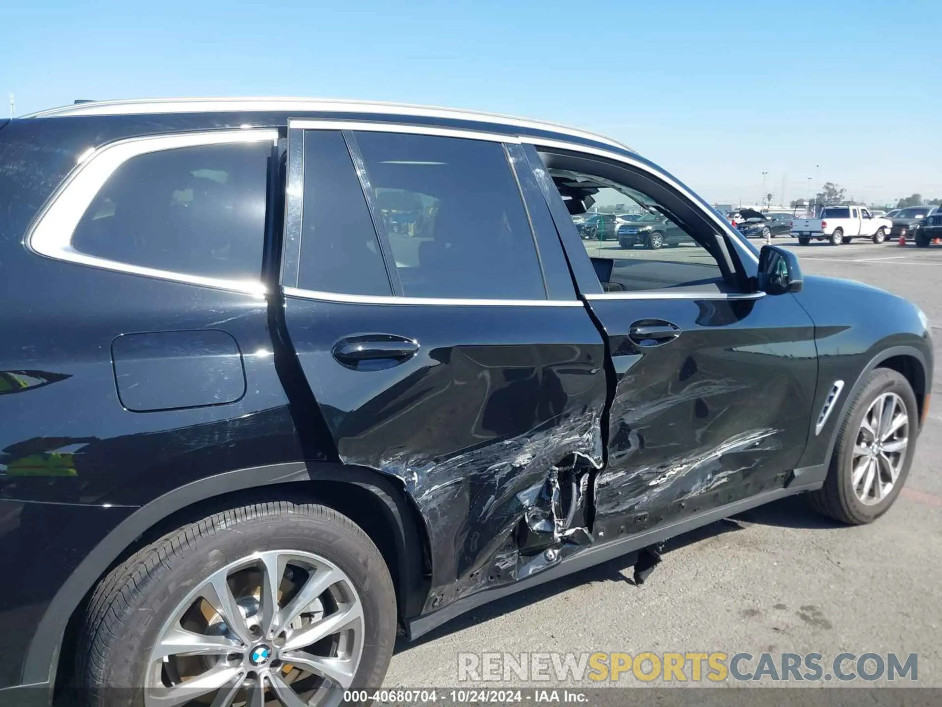 6 Photograph of a damaged car 5UXTR9C58KLR04693 BMW X3 2019
