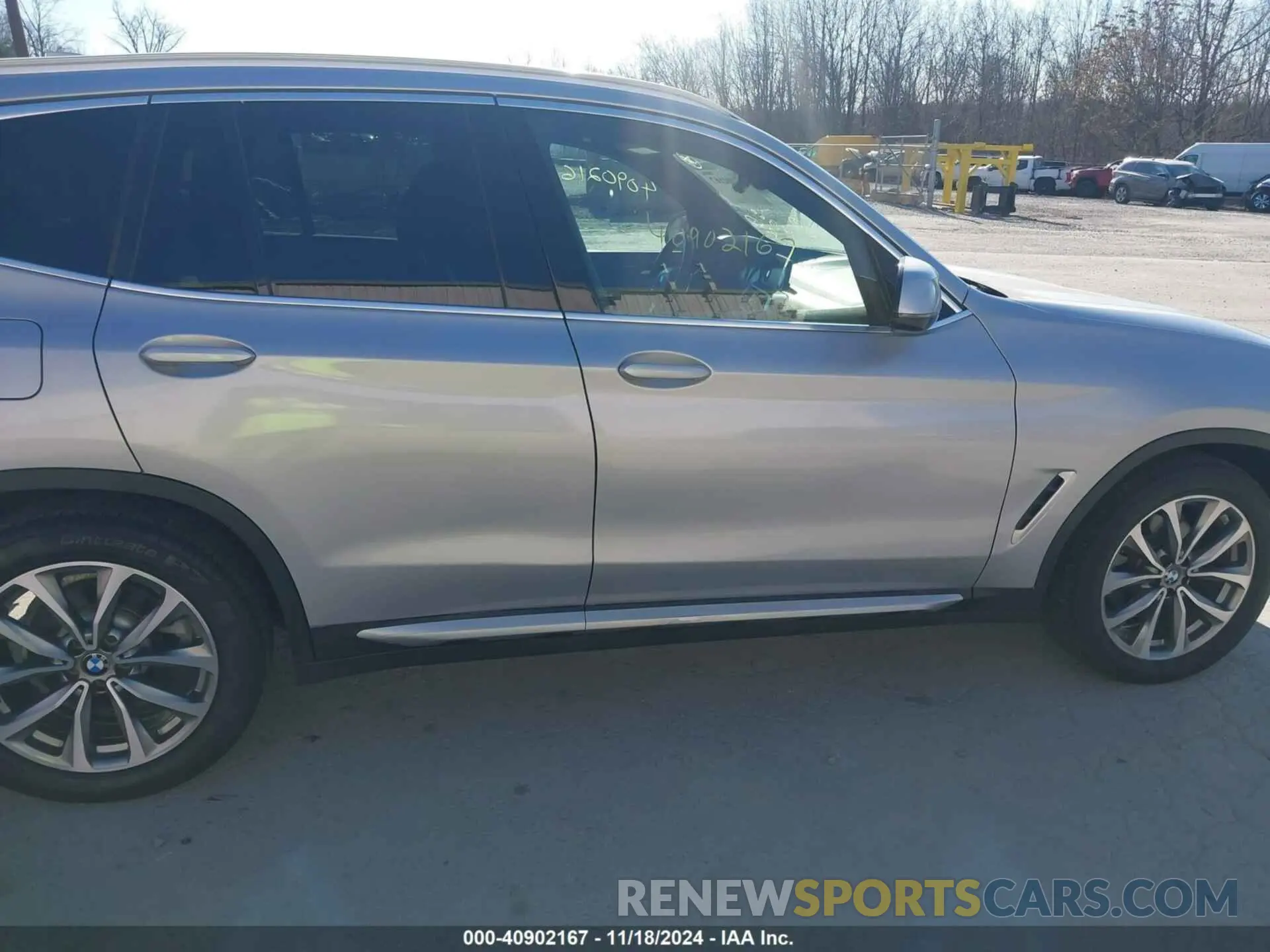 6 Photograph of a damaged car 5UXTR9C59KLD91733 BMW X3 2019