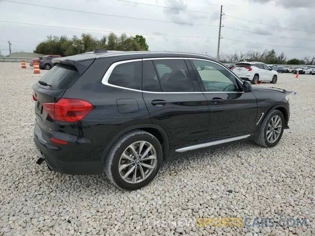 3 Photograph of a damaged car 5UXTR9C59KLE11530 BMW X3 2019