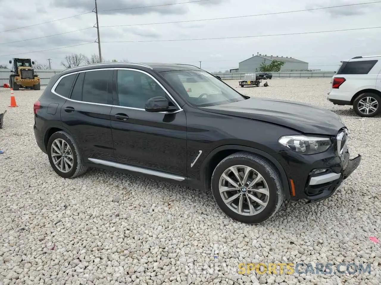 4 Photograph of a damaged car 5UXTR9C59KLE11530 BMW X3 2019