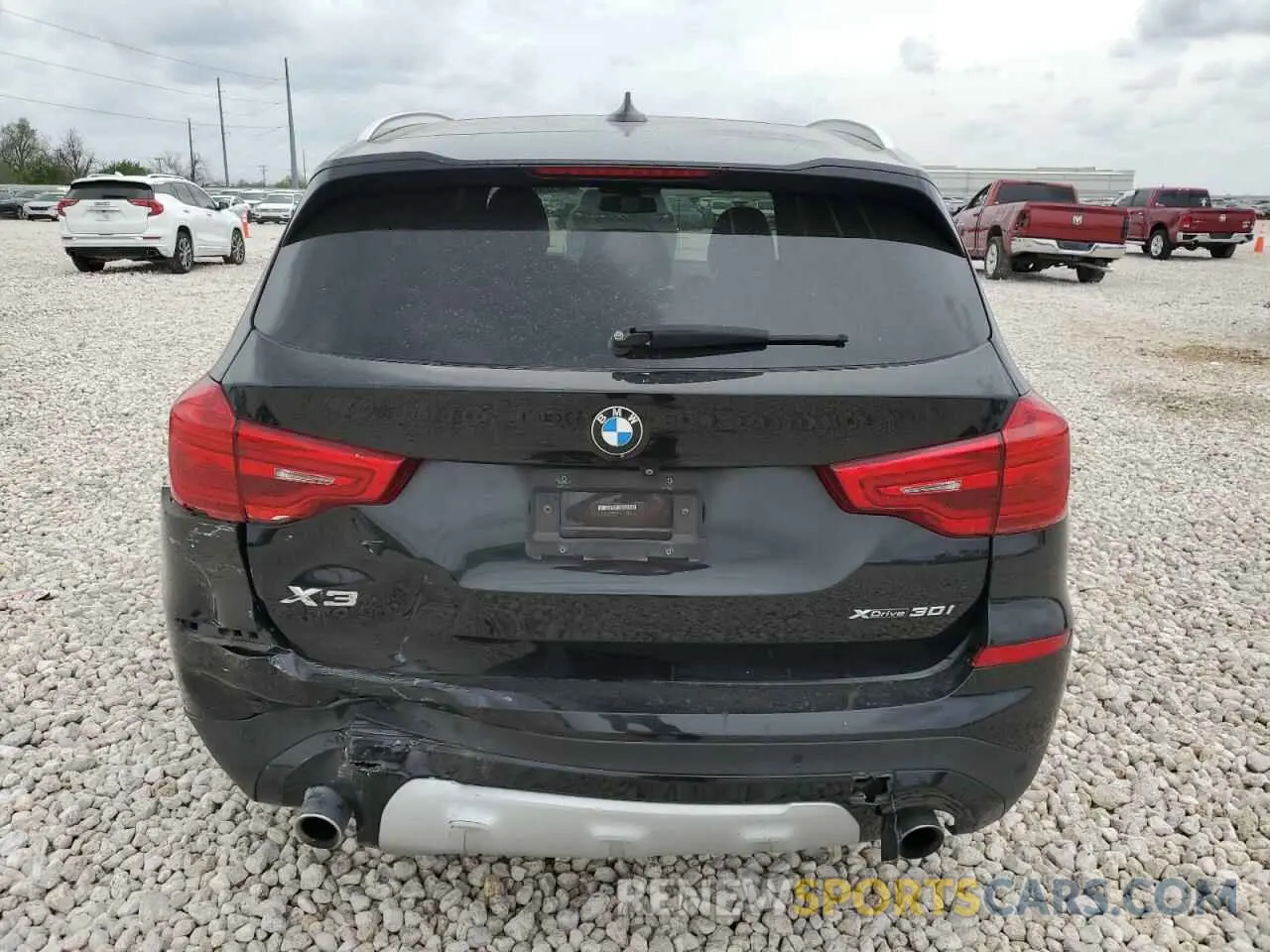 6 Photograph of a damaged car 5UXTR9C59KLE11530 BMW X3 2019