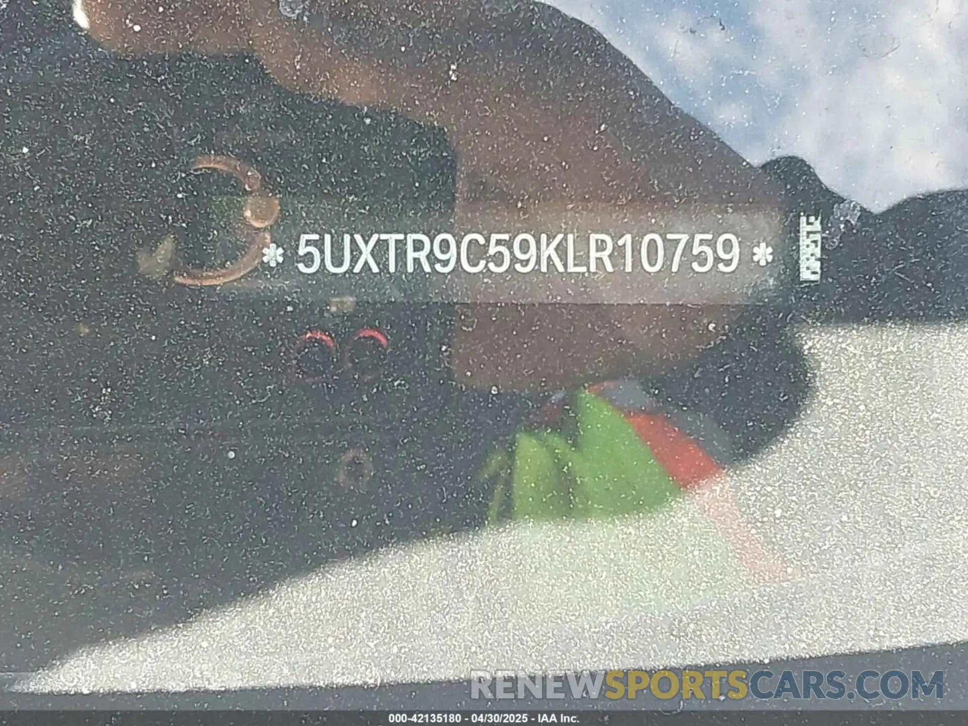12 Фотография поврежденного автомобиля 5UXTR9C59KLR10759 BMW X3 2019